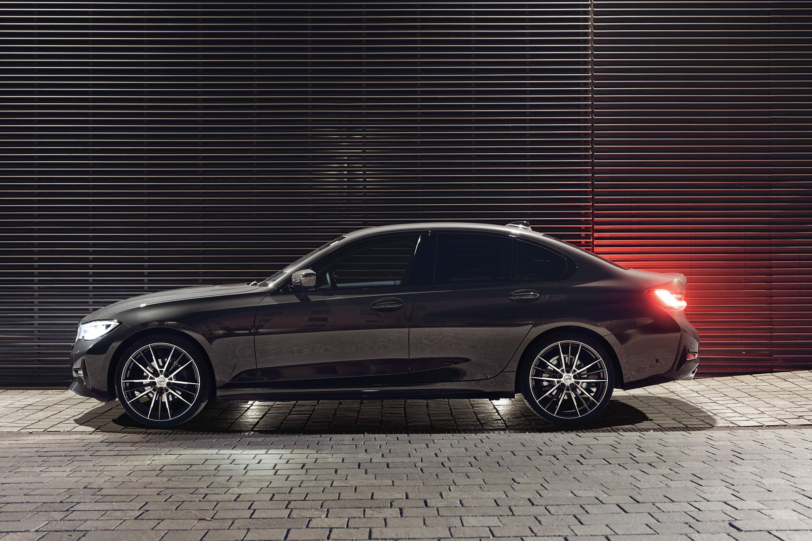 AEZ Kaiman dark BMW3 Seite