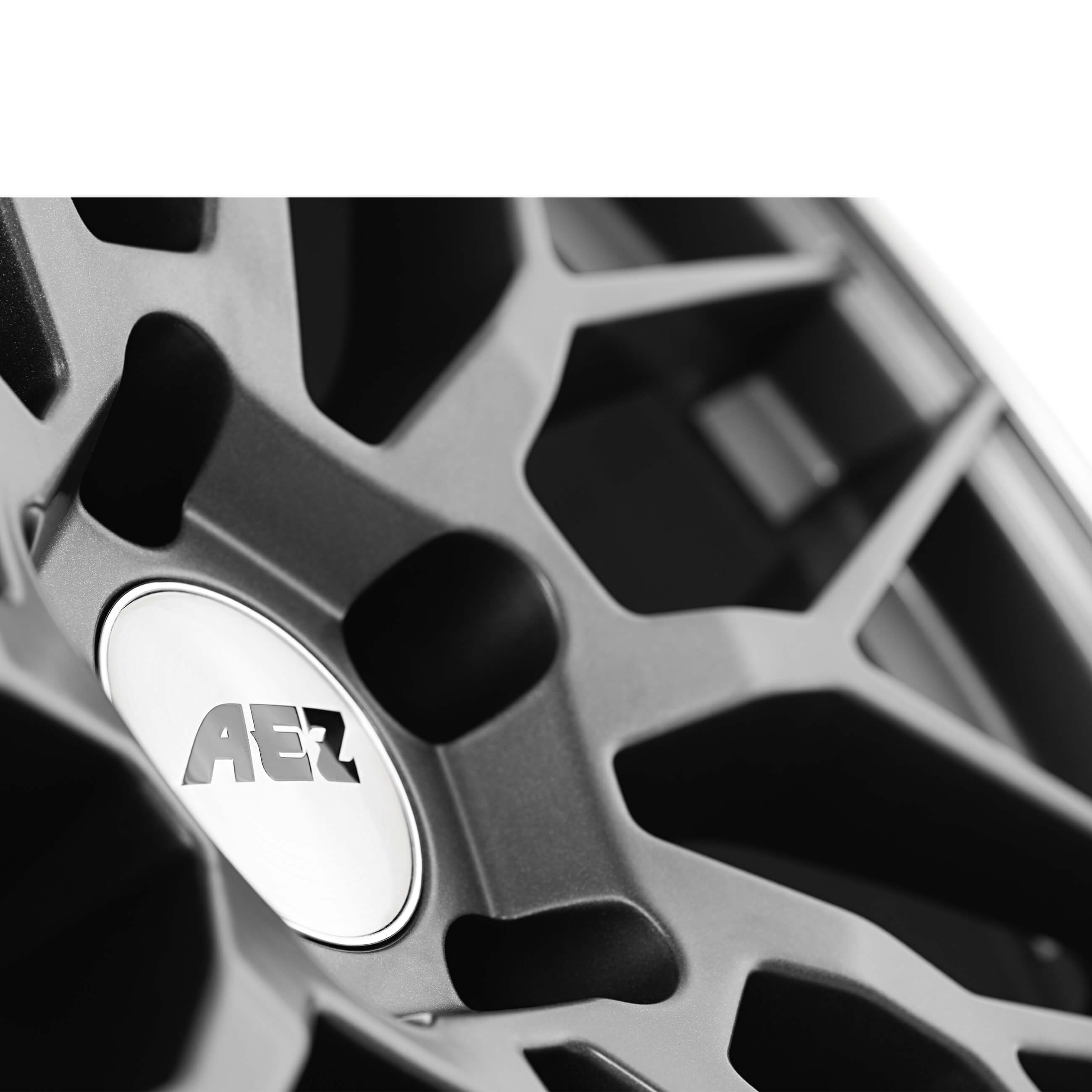 AEZ Crest dark Alufelge doppelte Kreuzspeiche Detail von oben ganz