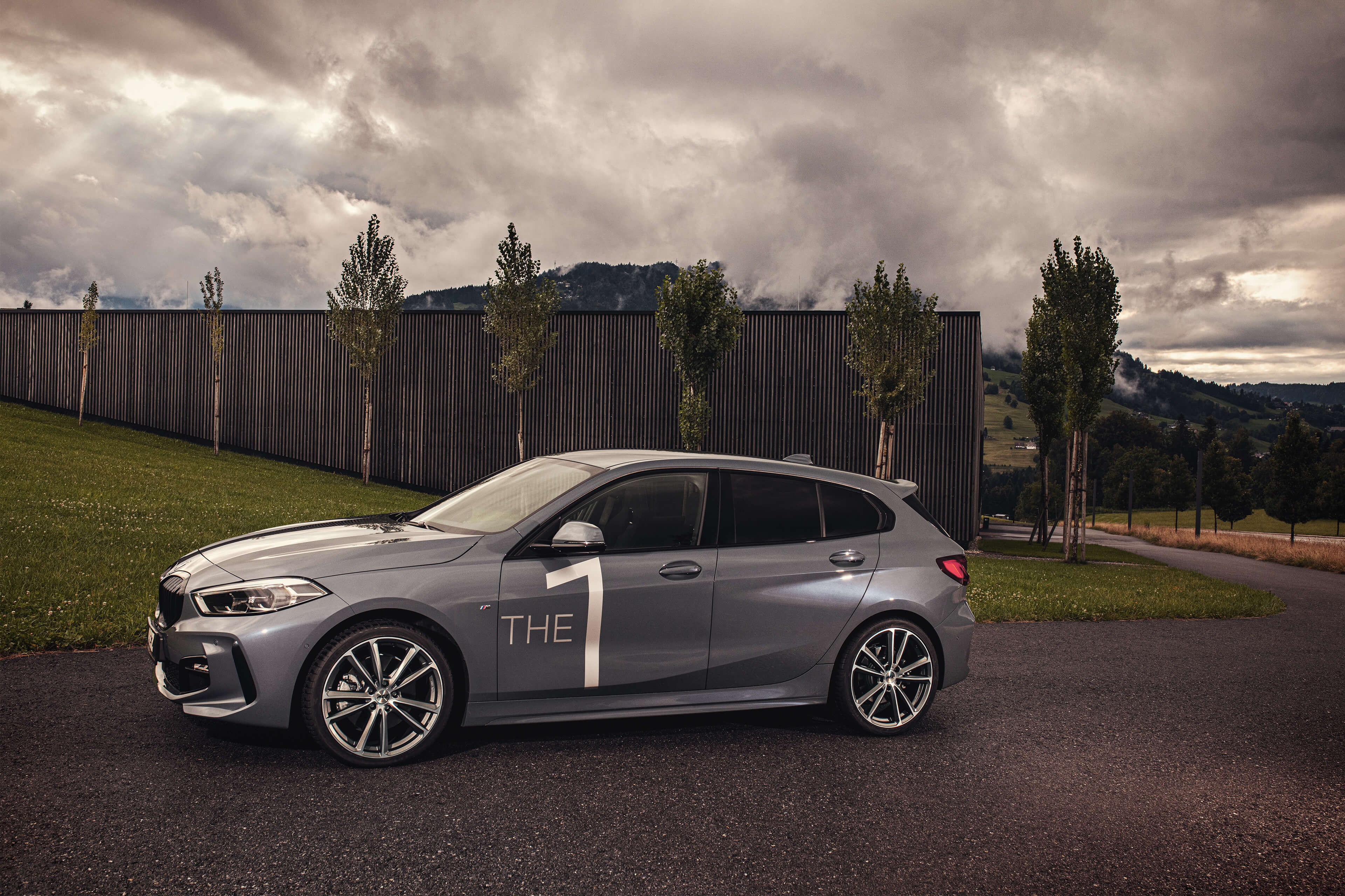 AEZ Tioga titan BMW1 Seite