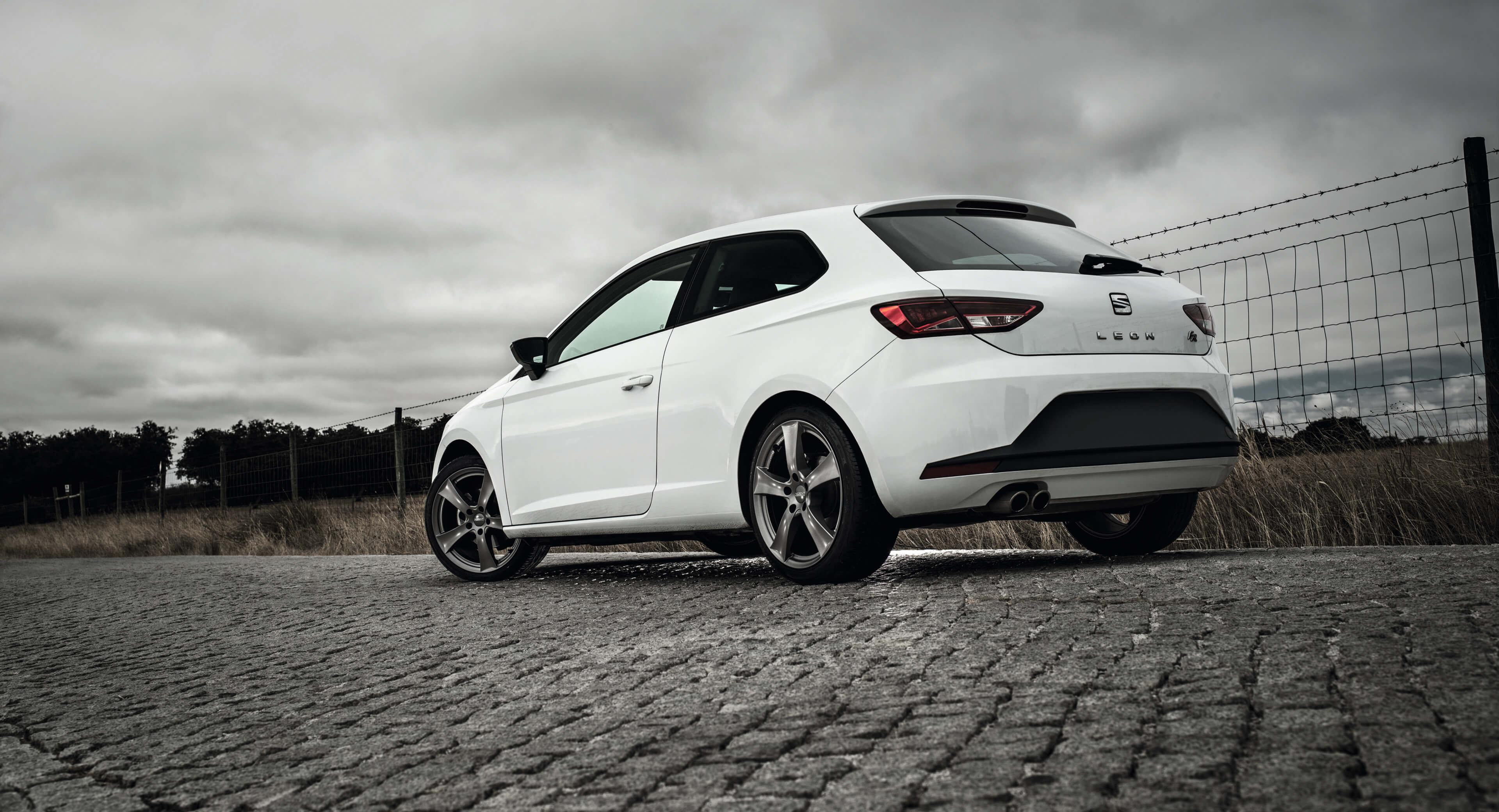 DEZENT TX Alufelge graphite grau SEAT Leon OE-style