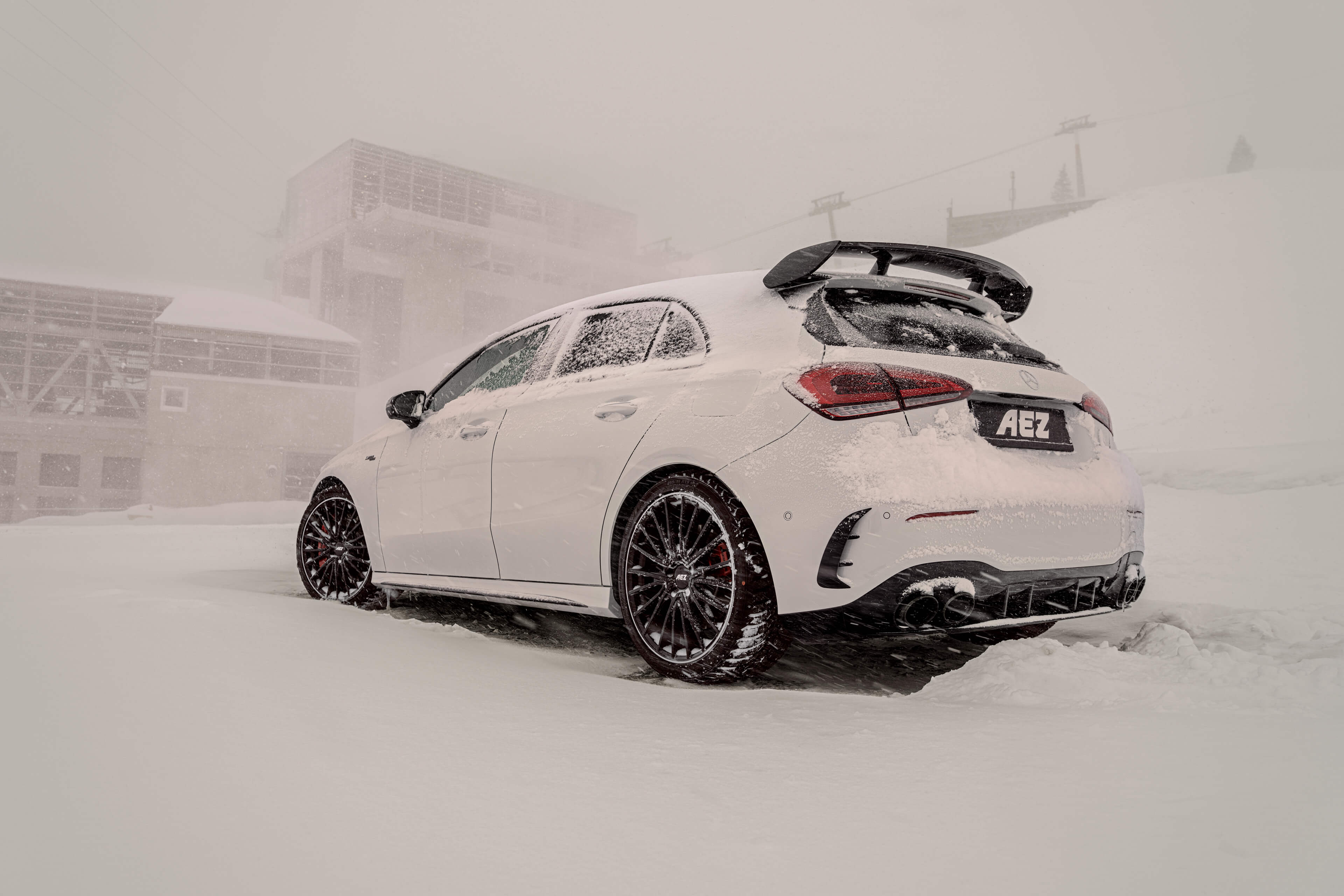 AEZ Berlin black Mercedes A45s Heck