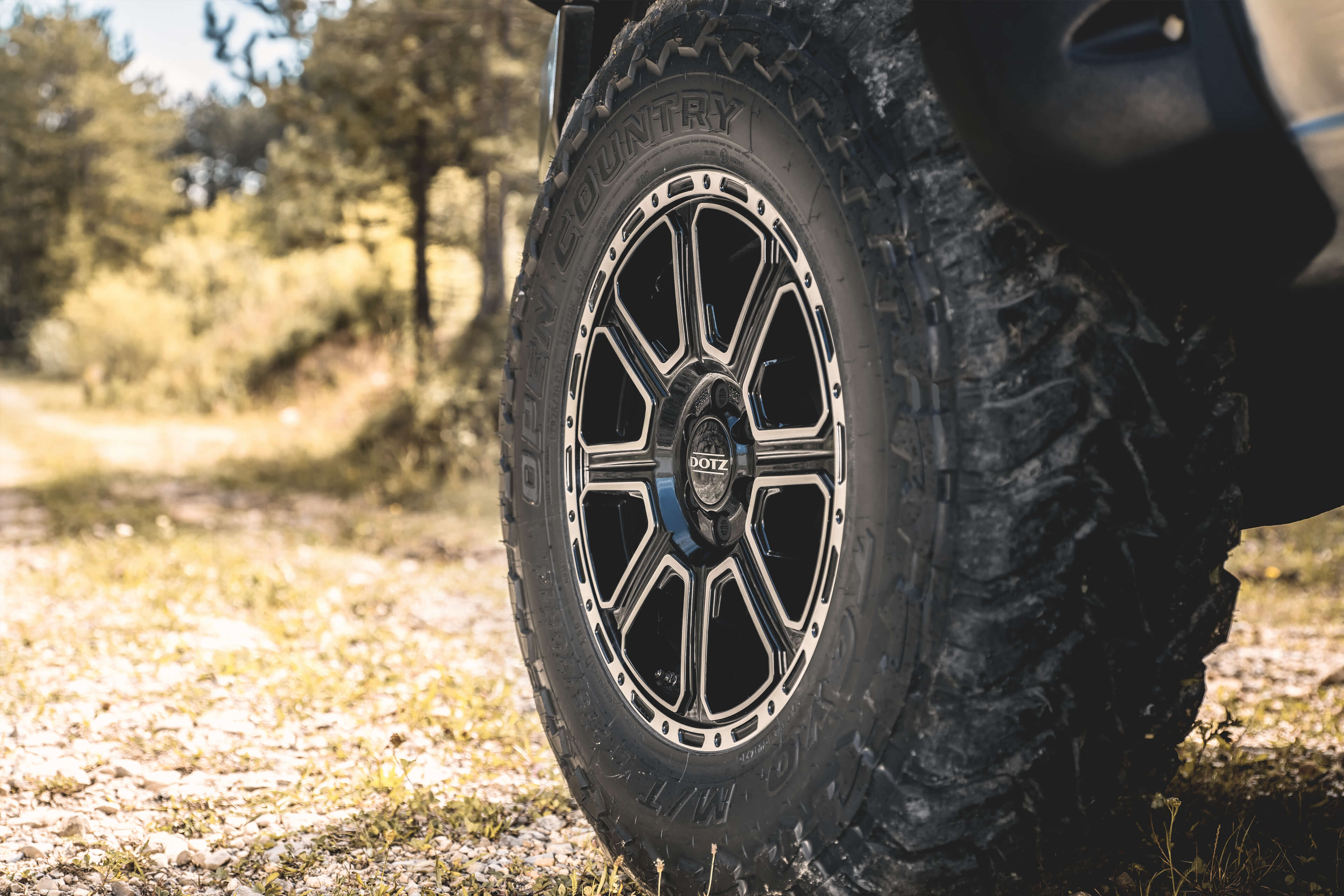 DOTZ 4x4 Kalahari dark Nissan Navara