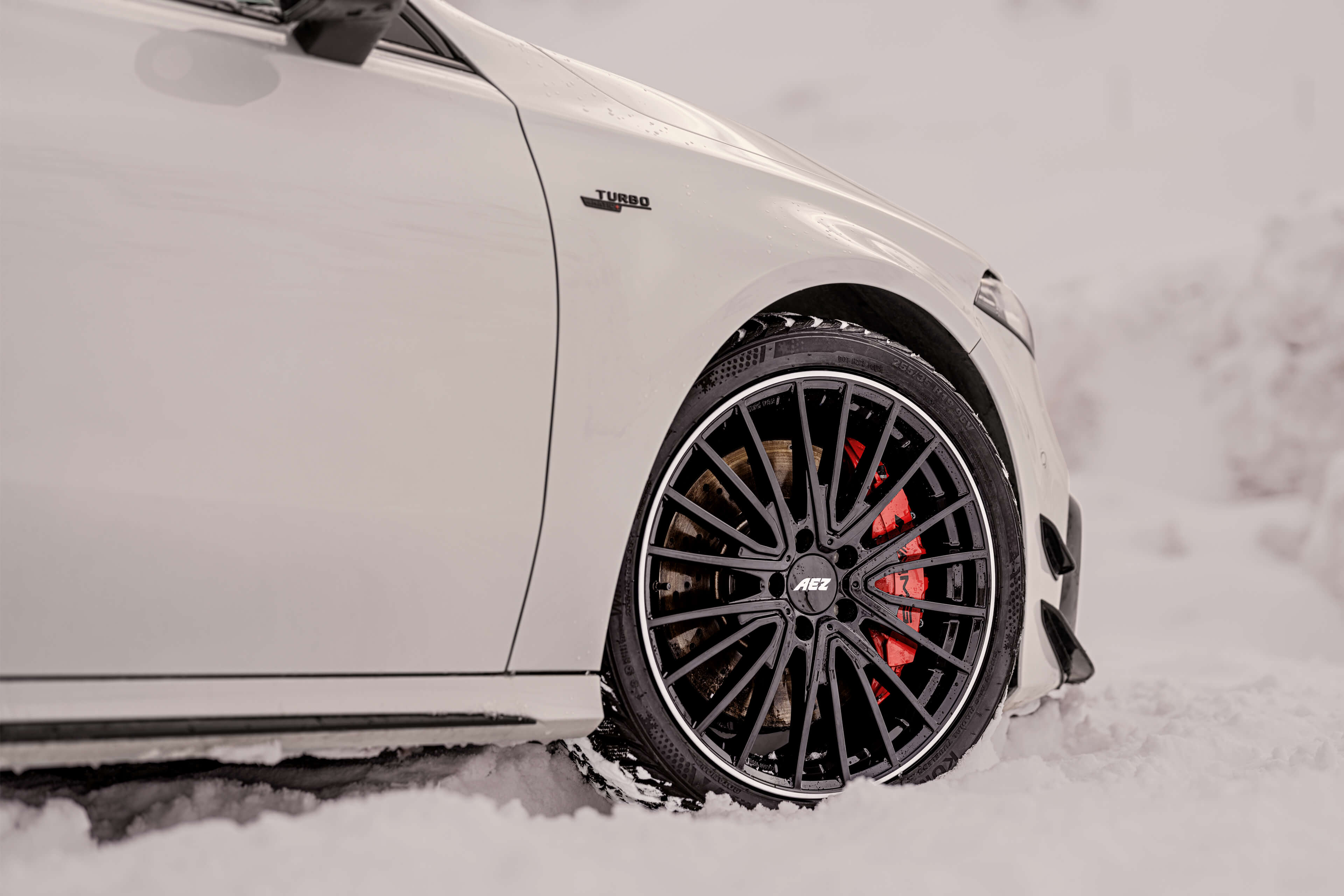 AEZ Berlin black Mercedes A45s Seite