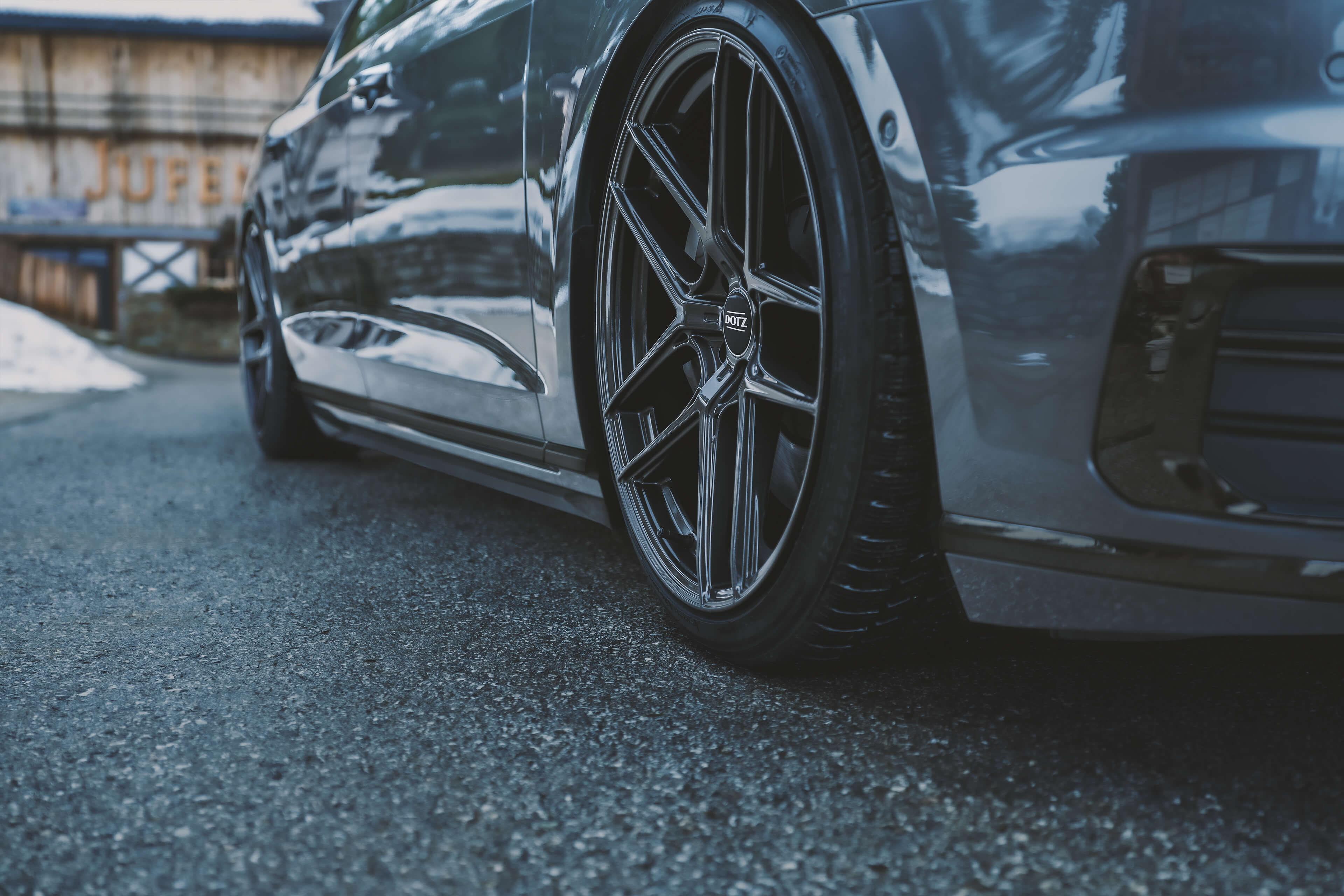 DOTZ LagunaSeca grey Audi A8 Nahaufnahme