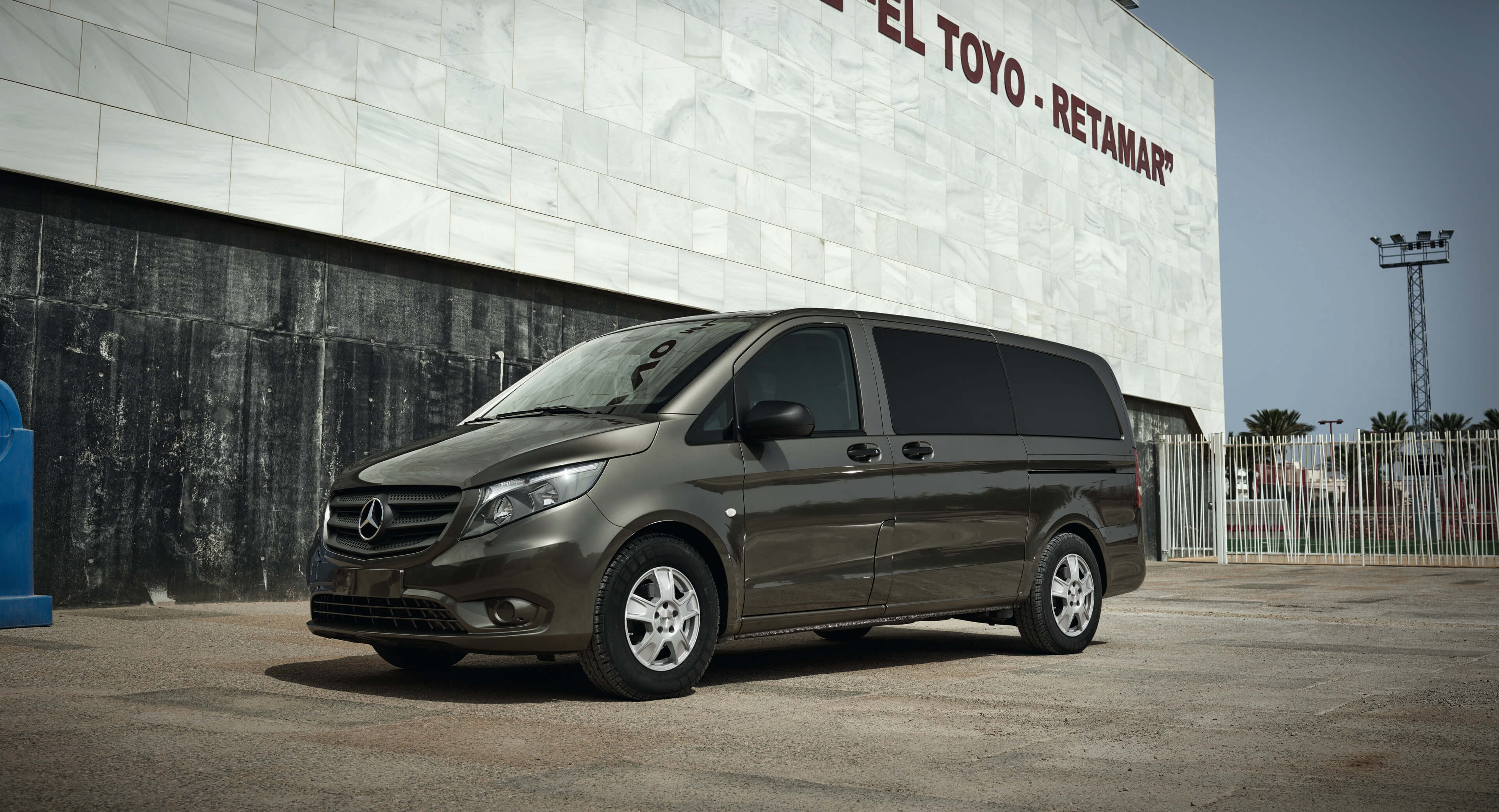 DEZENT Van Felge Mercedes V-Klasse VW Crafter MAN TGE Fiat Ducato