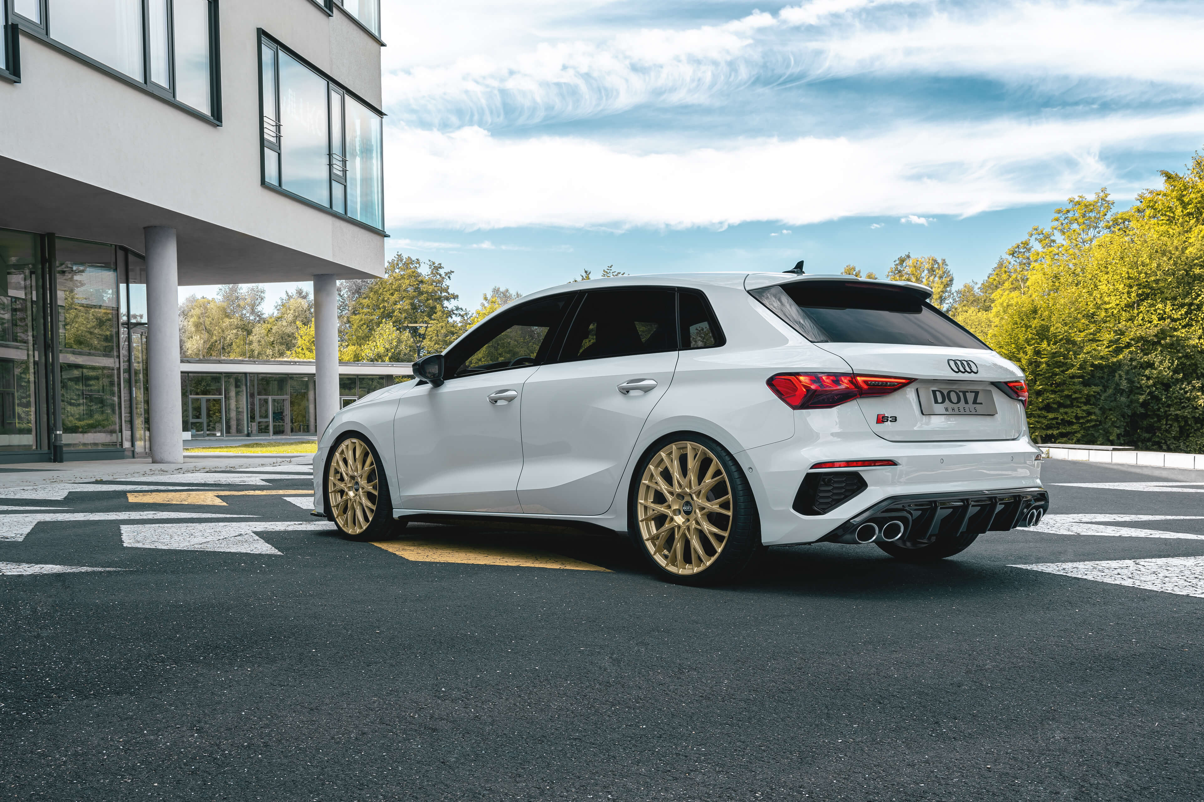 DOTZ Fuji gold Audi S3 Heck