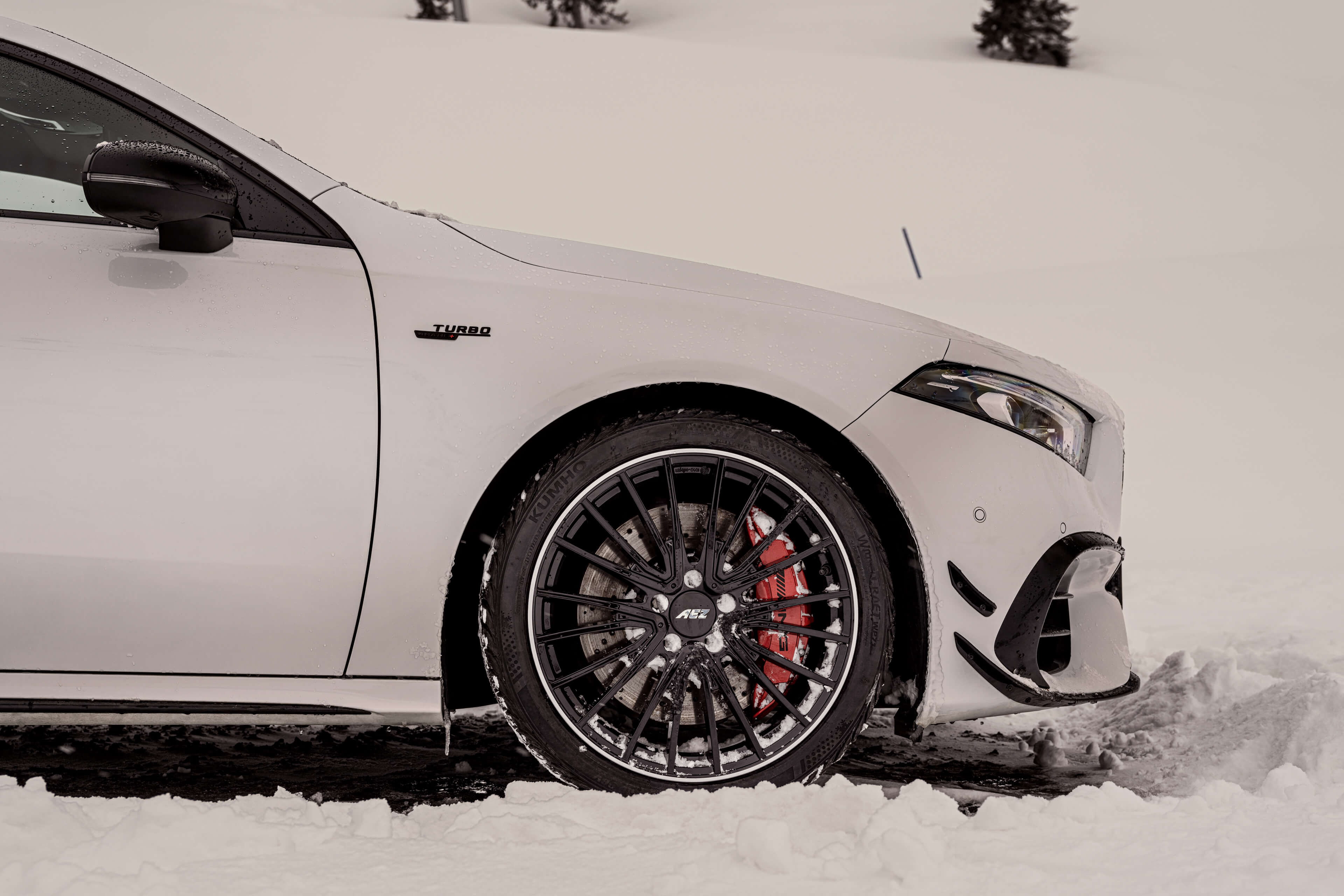 AEZ Berlin black Mercedes A45s Seite