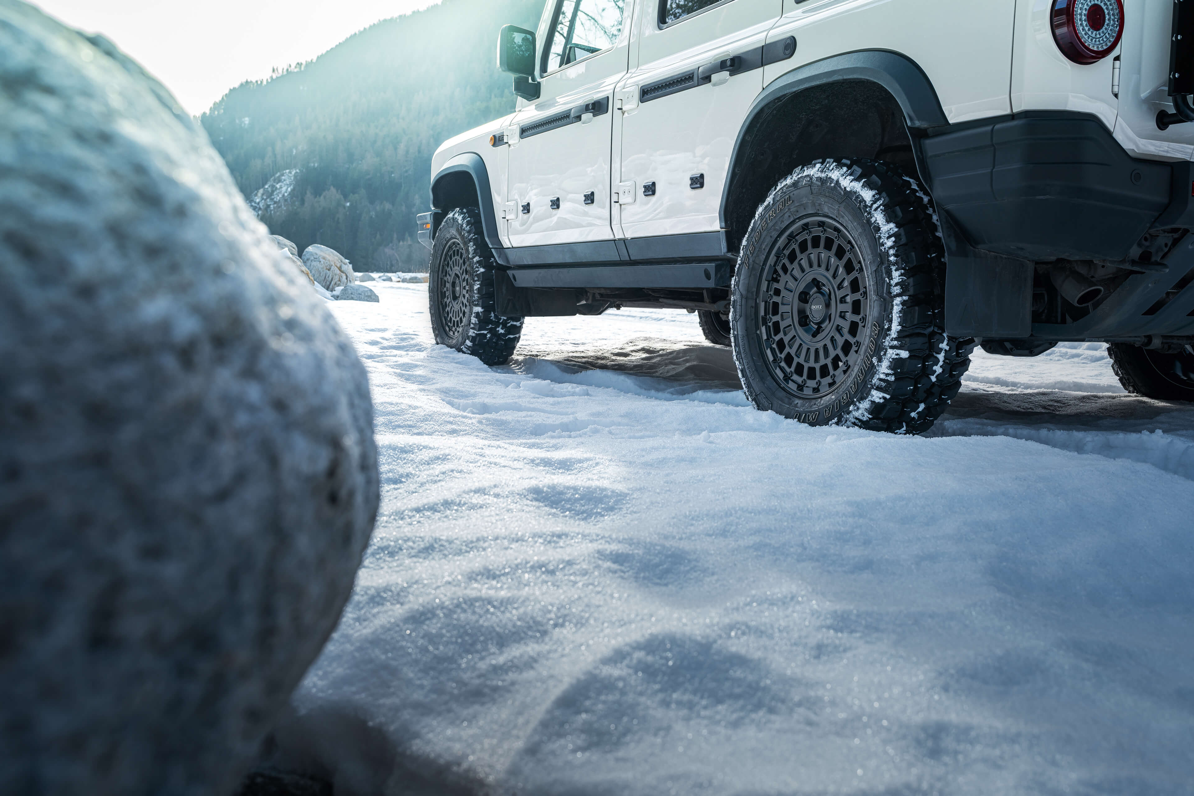 DOTZ 4x4 Talara black Ineos Grenadier detail