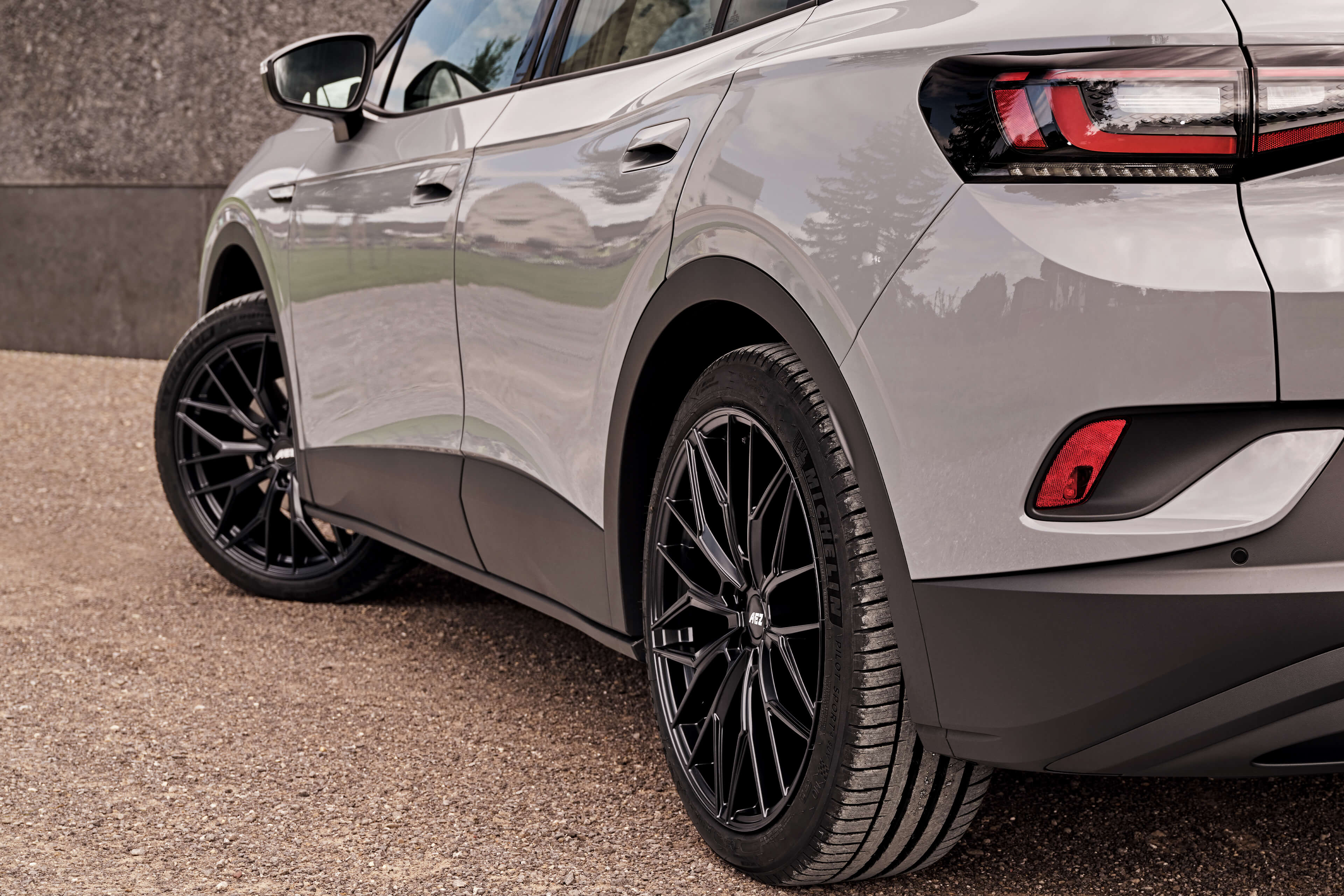 AEZ Porto black VM ID4 Heck