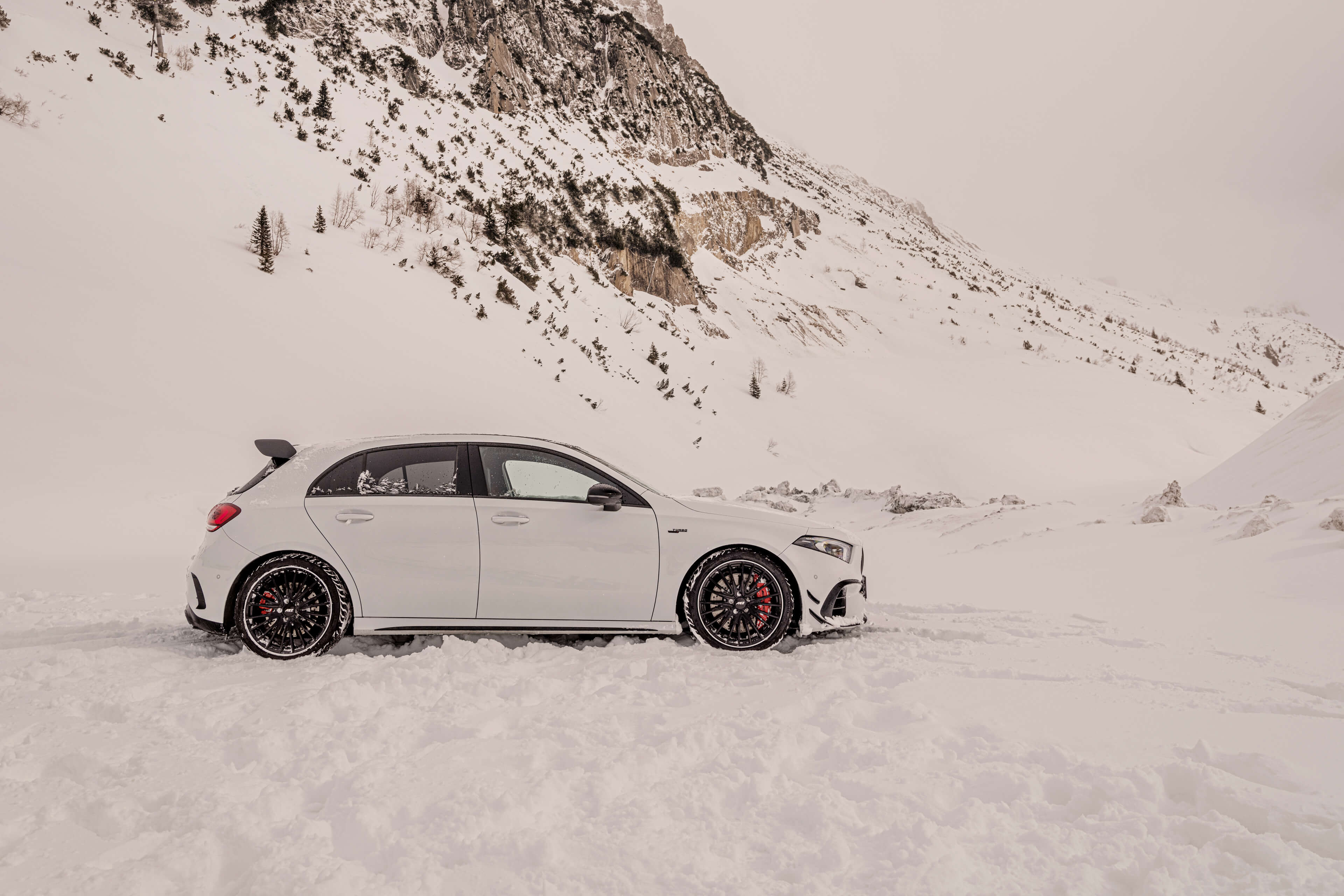 AEZ Berlin black Mercedes A45s Seite