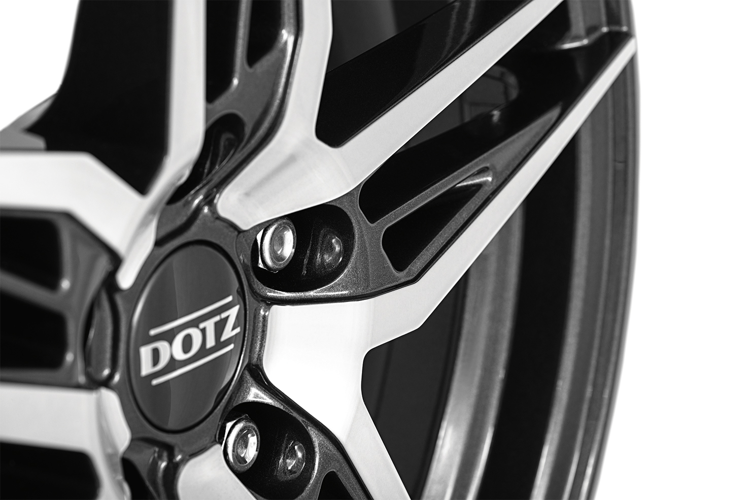 DOTZ Interlagos dark Detail
