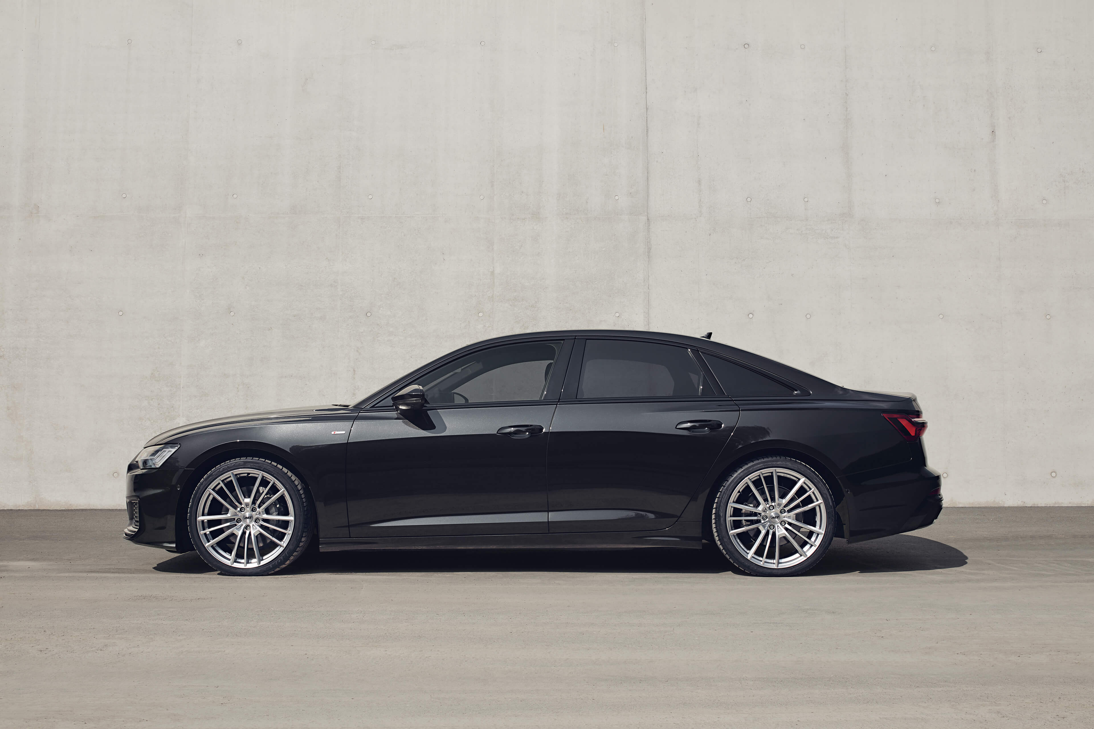 AEZ Kaiman high gloss Audi A6 Seite