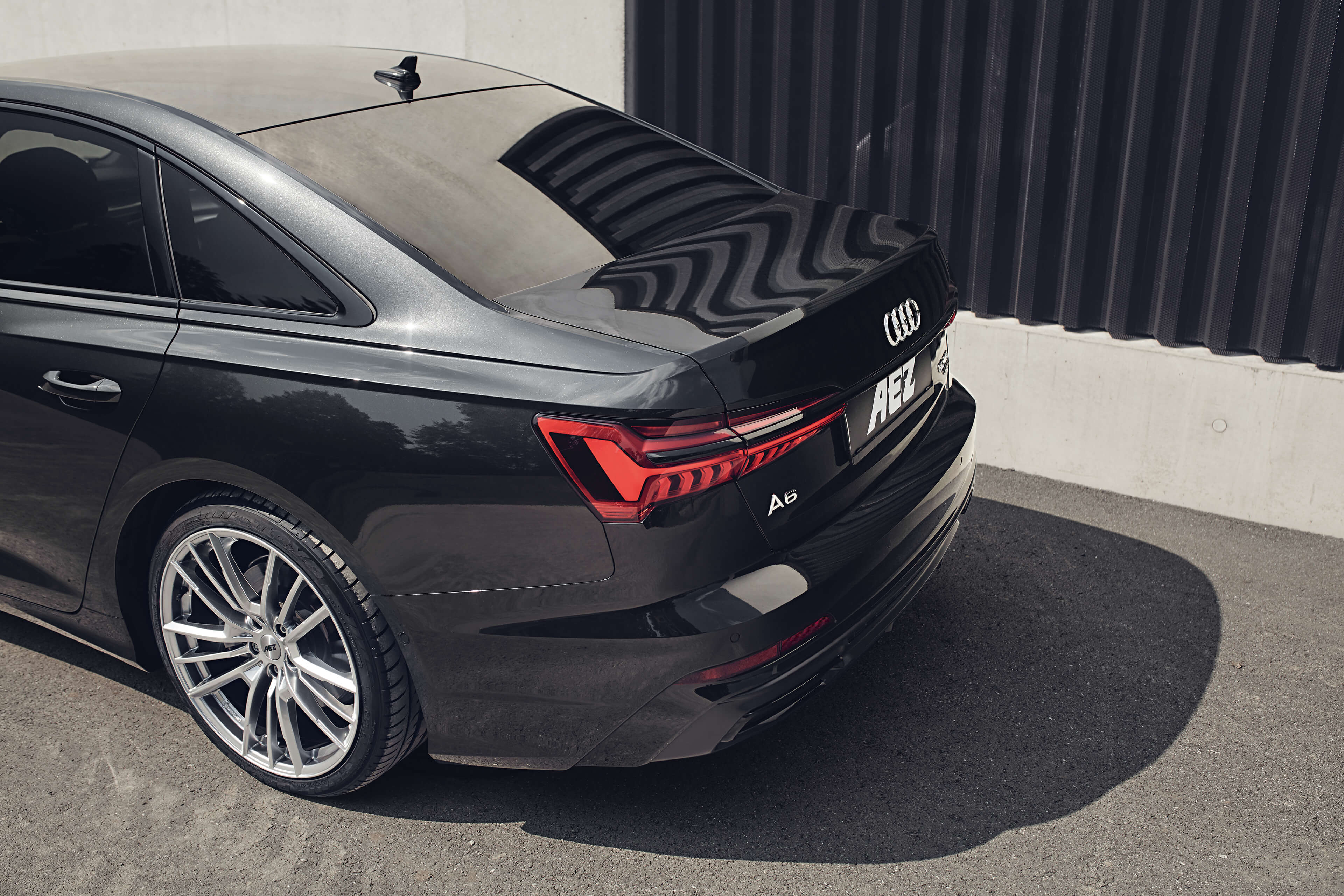 AEZ Kaiman high gloss Audi A6 Heck