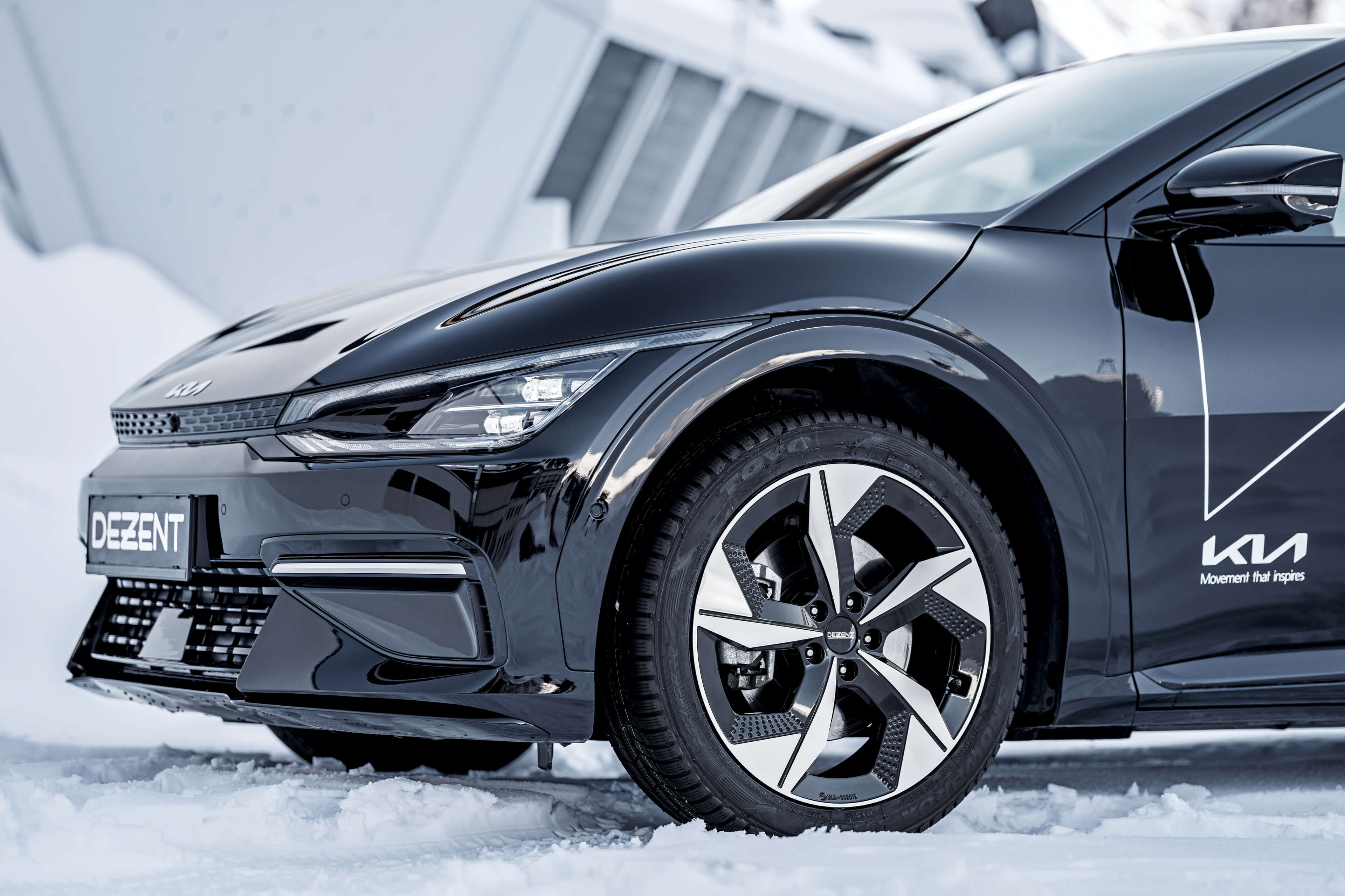 DEZENT AO dark KIA EV6 Seite