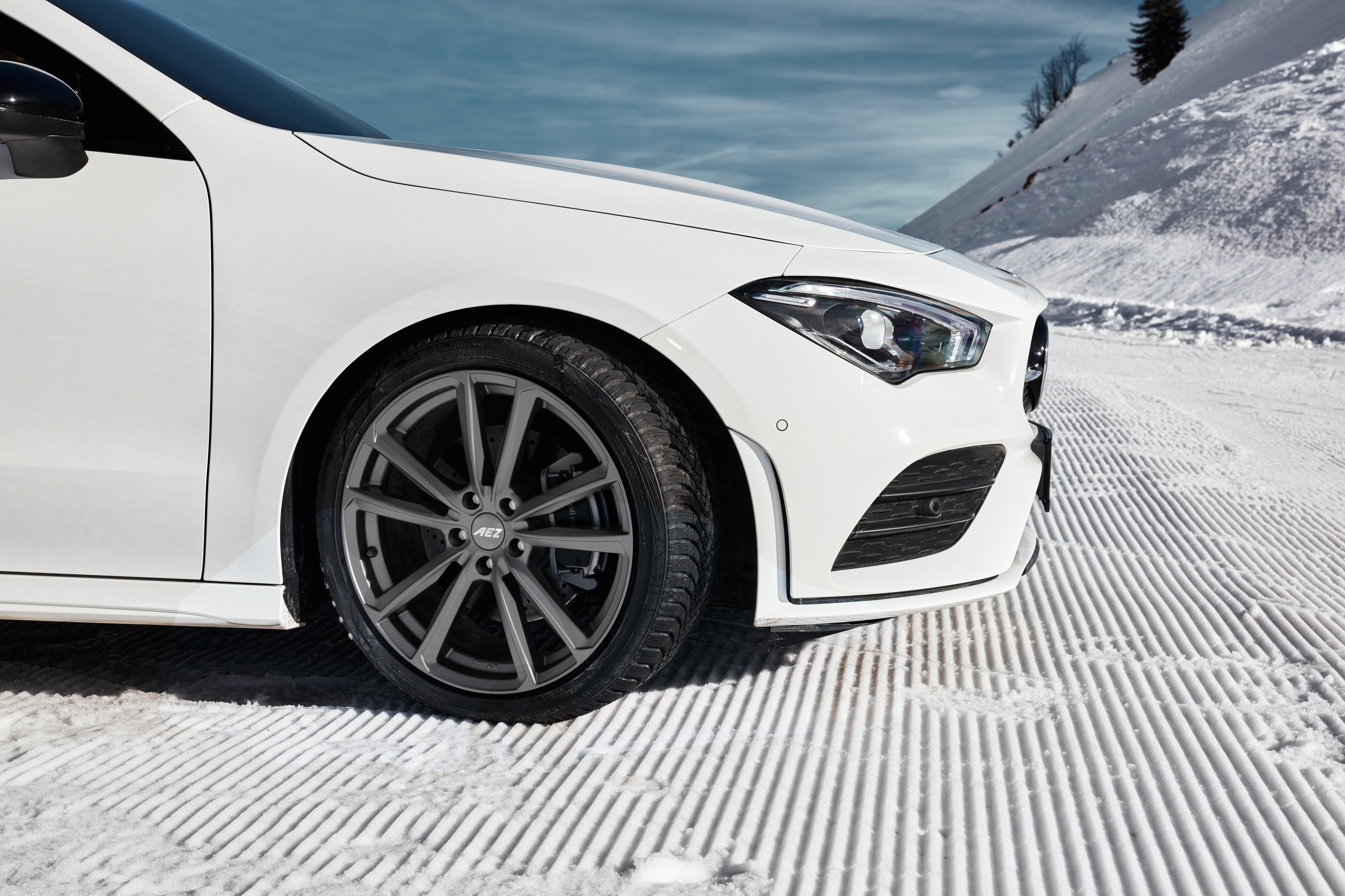 AEZ Tioga graphite Mercedes CLA Frontal