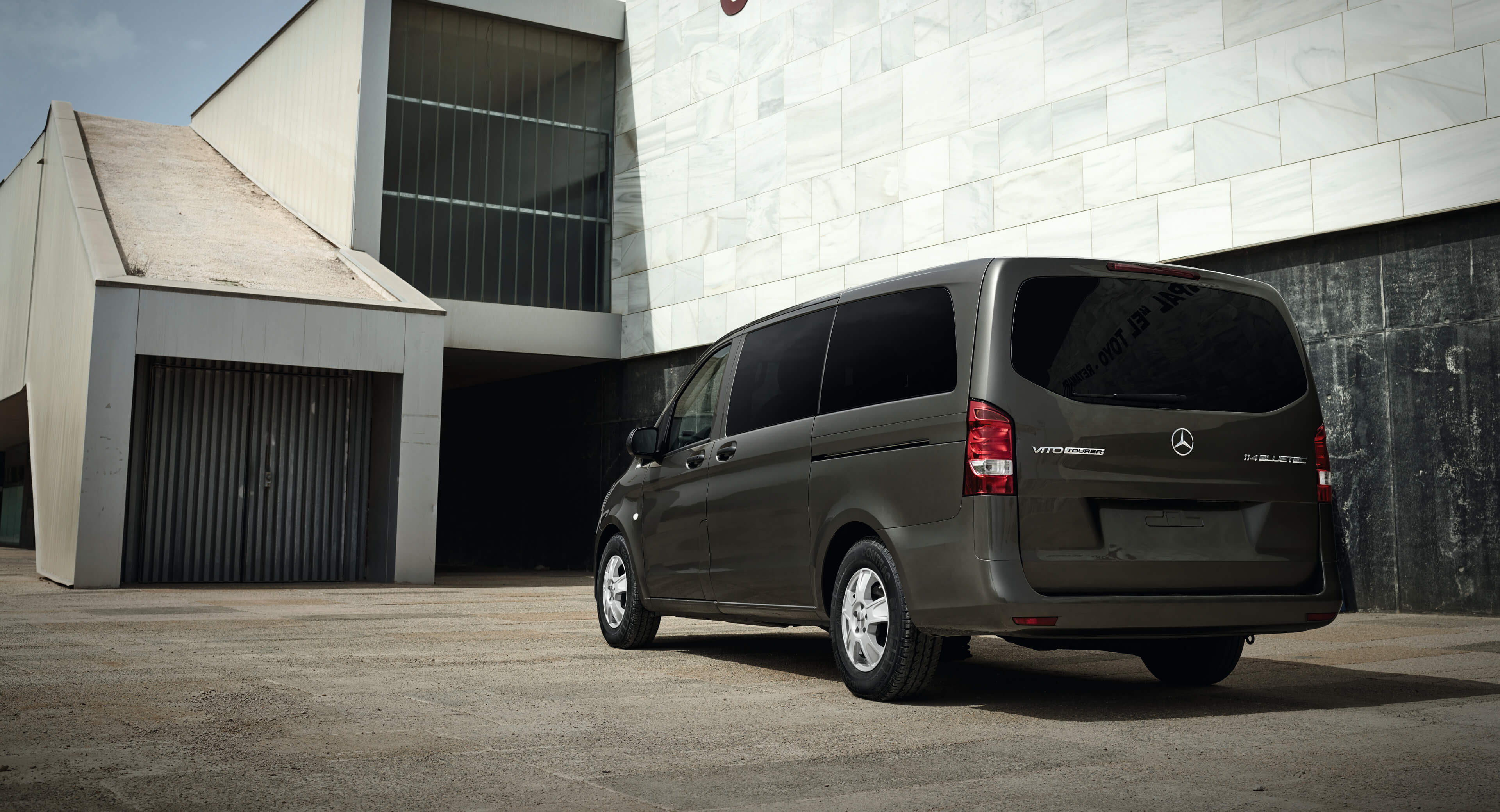 DEZENT Van Leichtmetallrad Mercedes V-Klasse VW T5/T6 Transporter Vans 6,5x16"