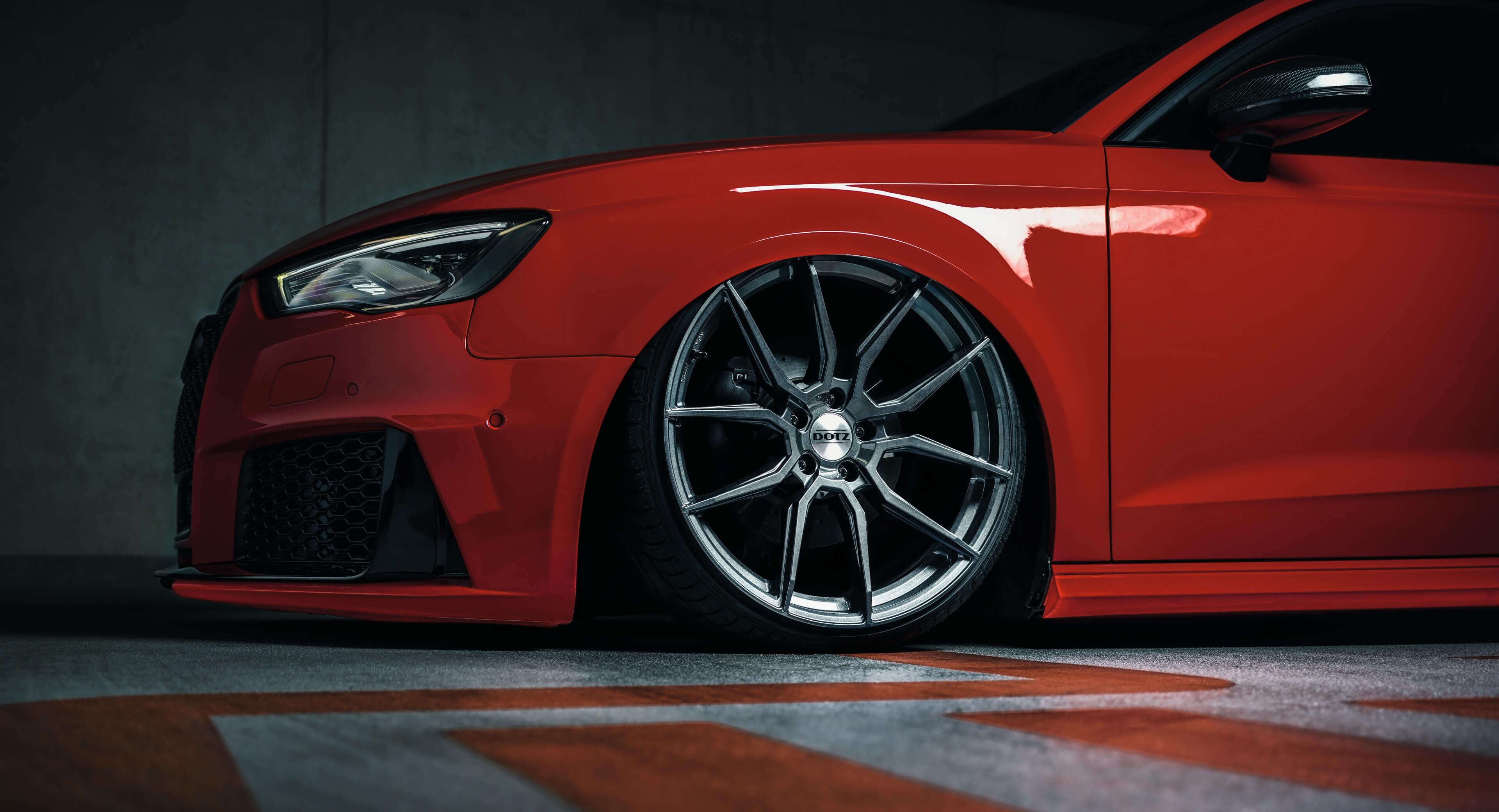 DOTZ Misano grey Alufelge aggressives Design