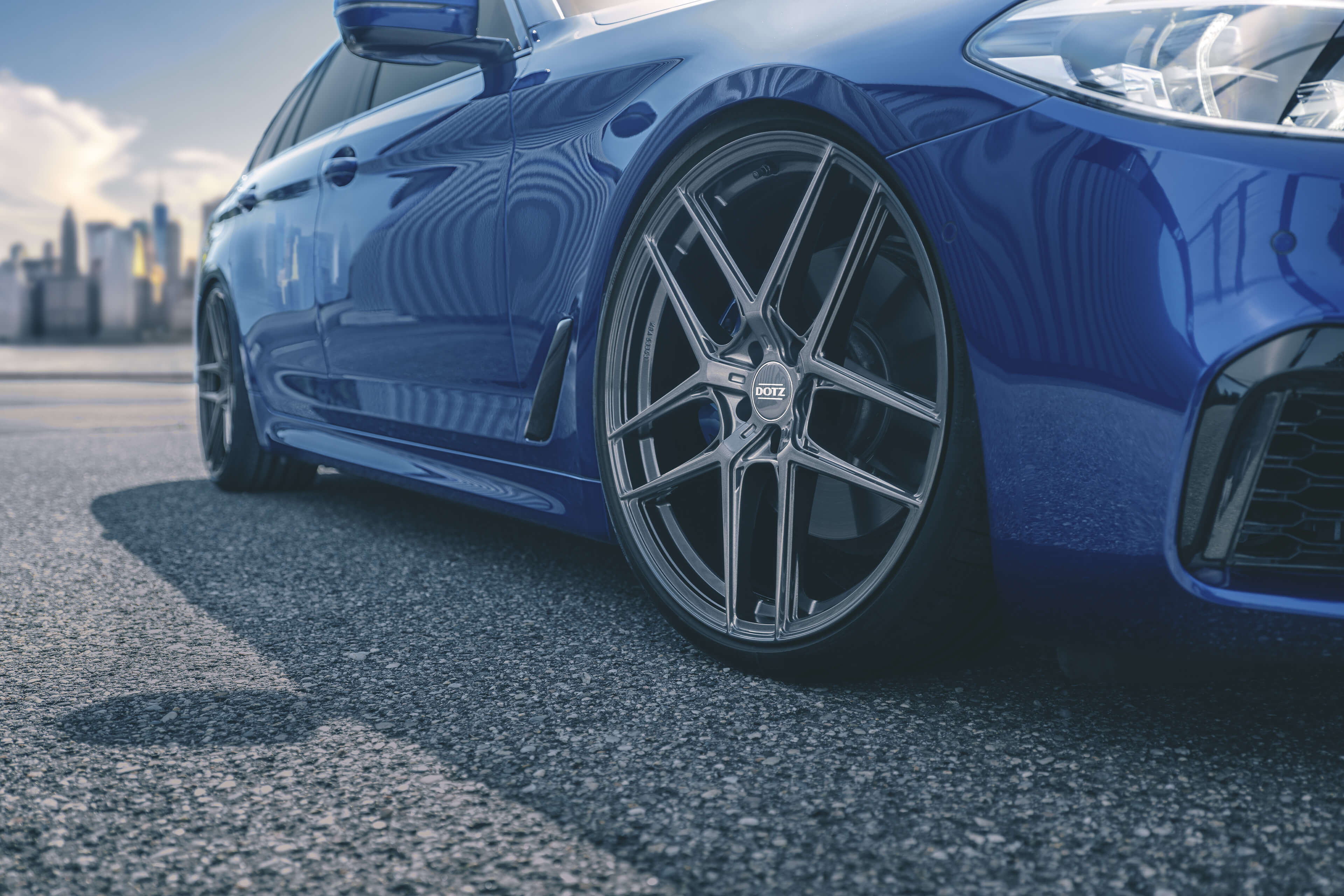 DOTZ LagunaSeca grey auf BMW 5