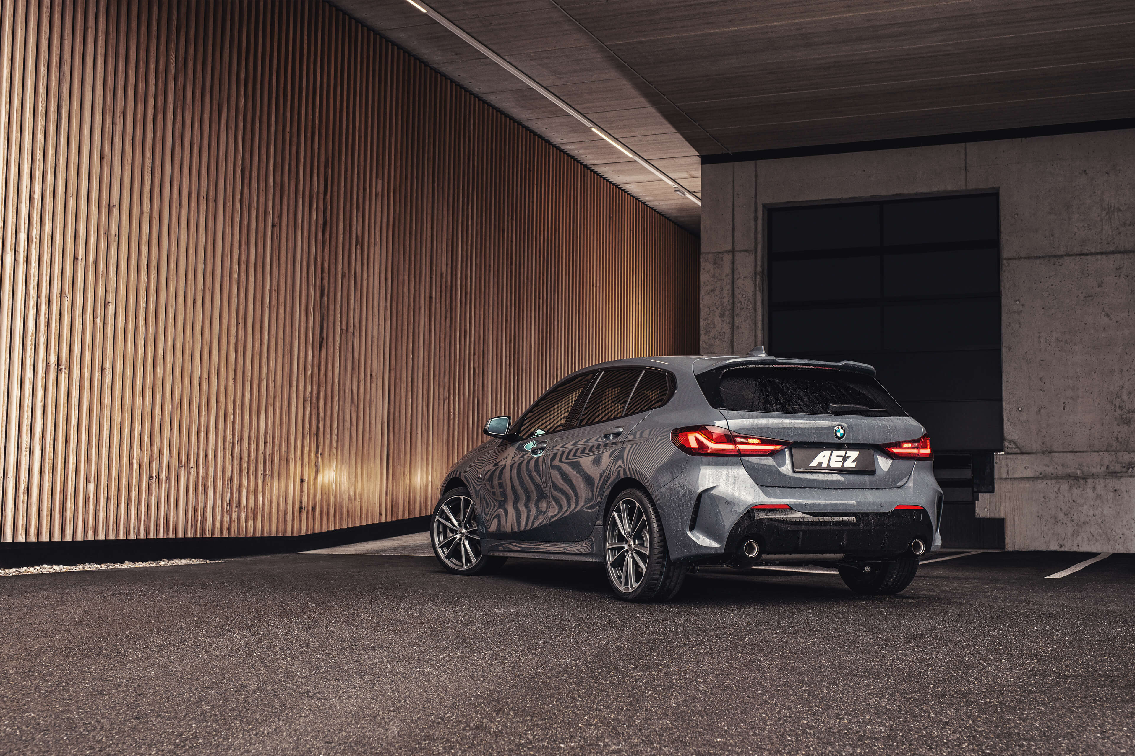 AEZ Tioga titan BMW1 Heck