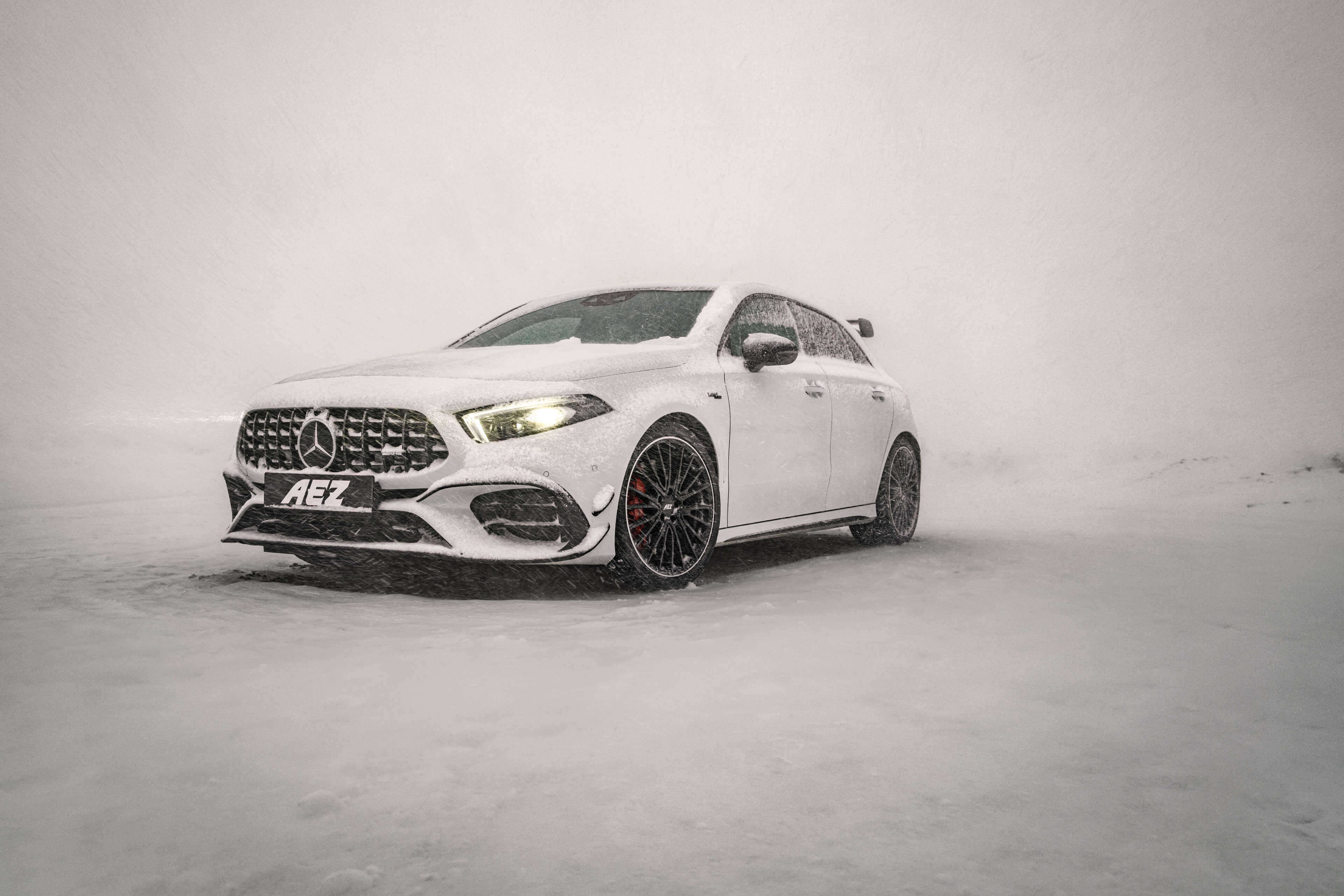 AEZ Berlin black Mercedes A45s Front