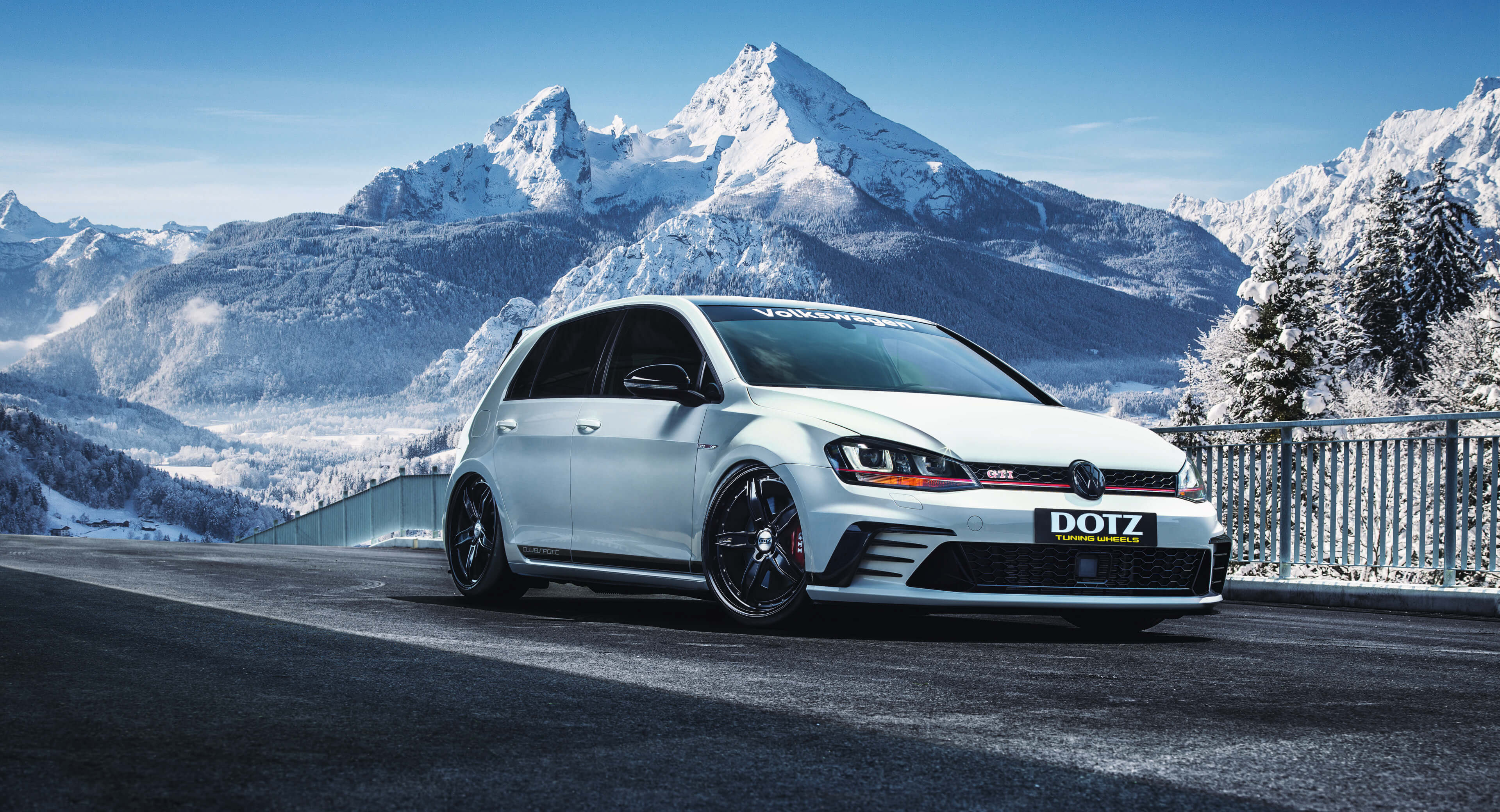 DOTZ SP5 Black Edt VW Golf 7 GTI frontal