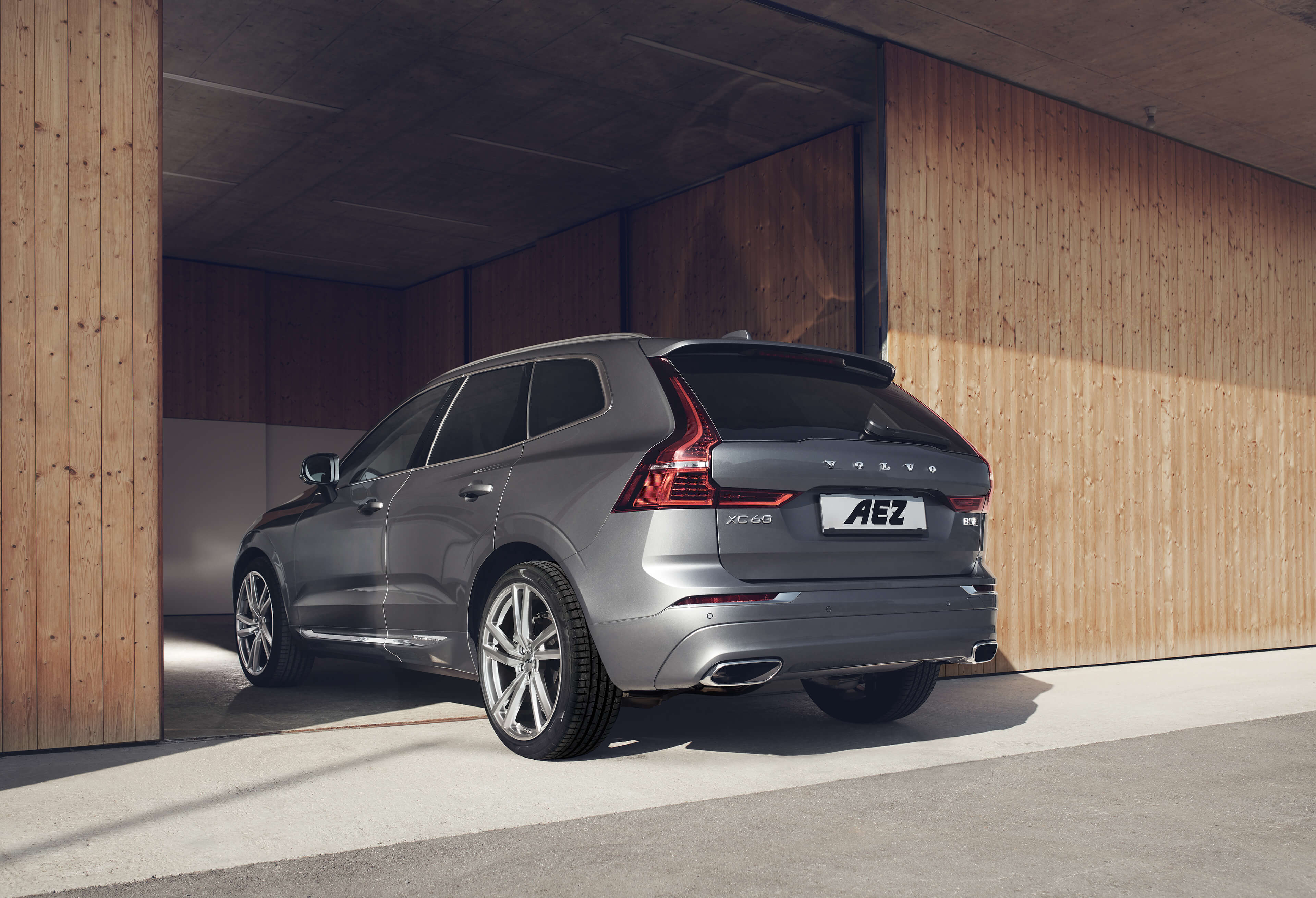 AEZ North High Gloss auf Volvo XC60