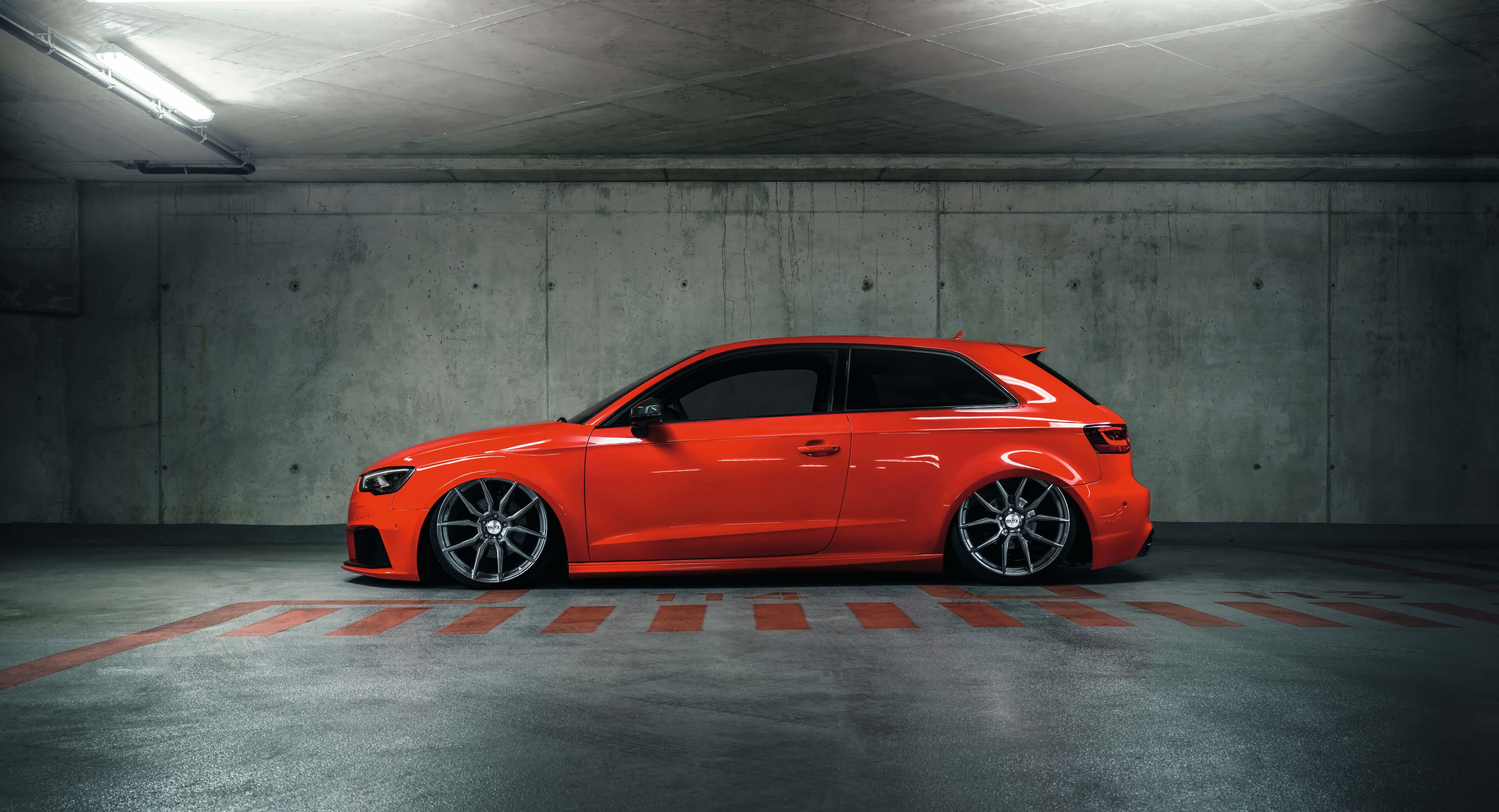 DOTZ Misano grey Leichtmetallfelge AUDI A3 Seitenansicht