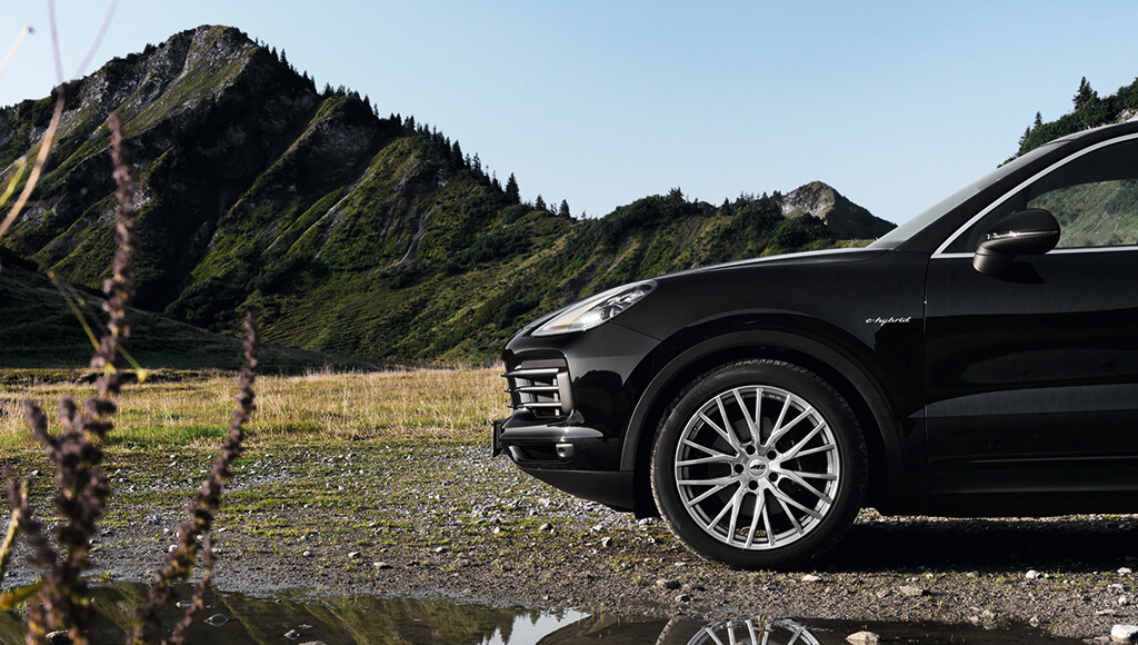 AEZ Panama high gloss Porsche Cayenne Seite