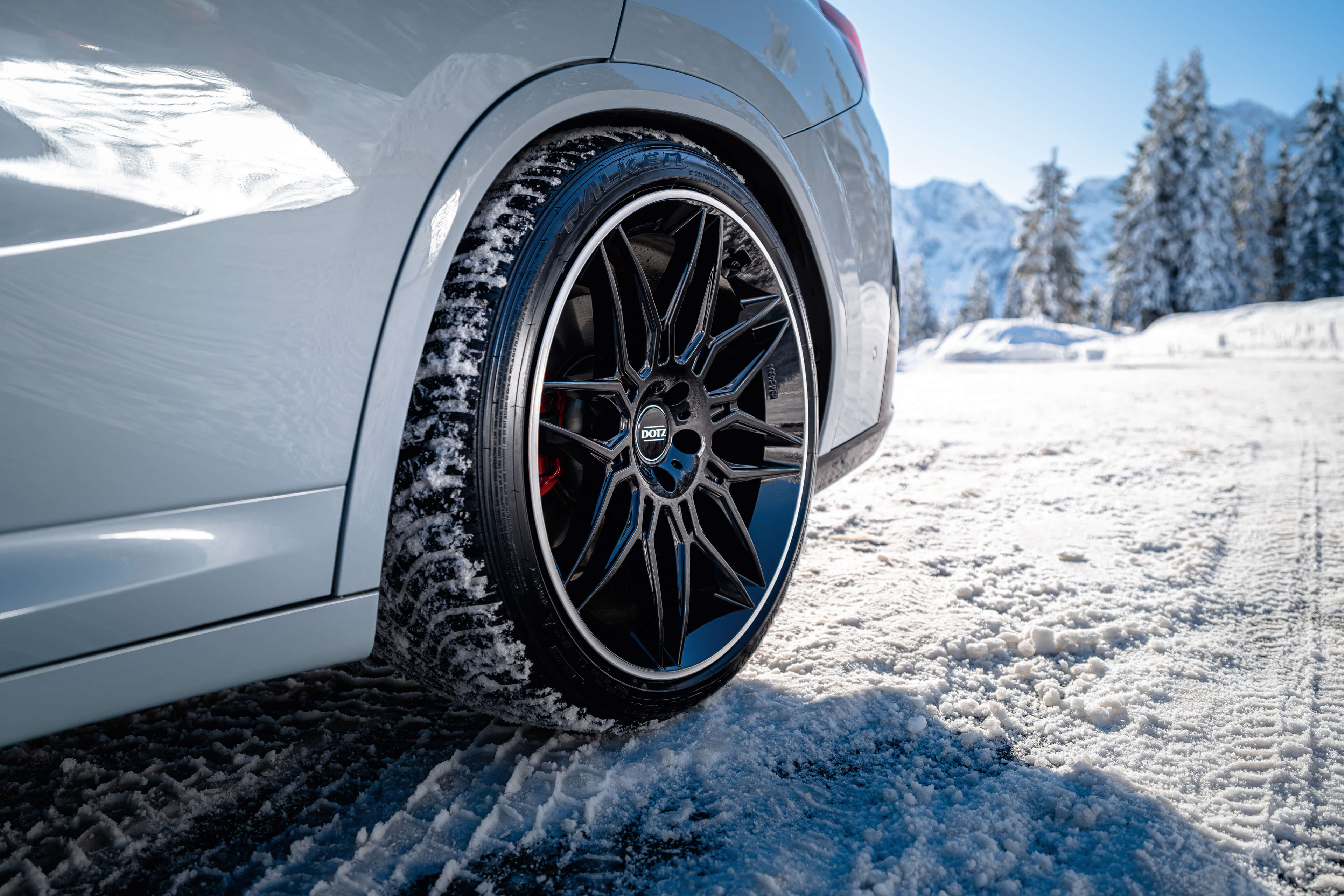 DOTZ LongBeach dark BMW X4 Nahaufnahme