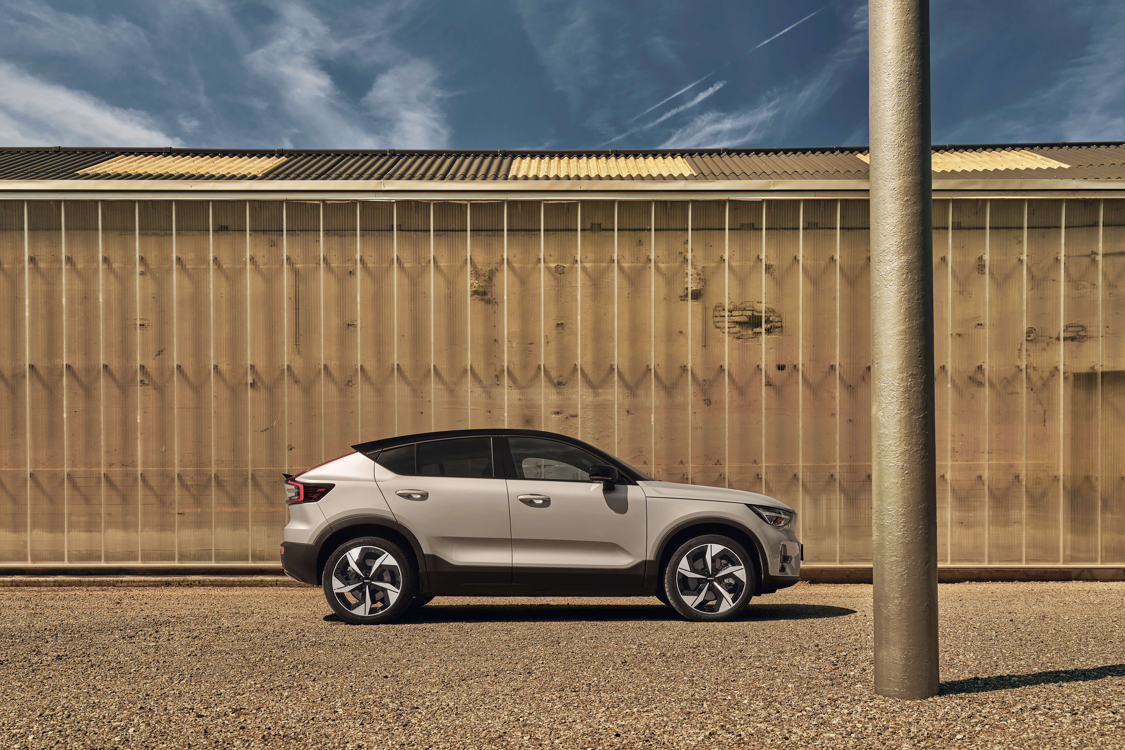 DEZENT AO dark Volvo C40 Seite