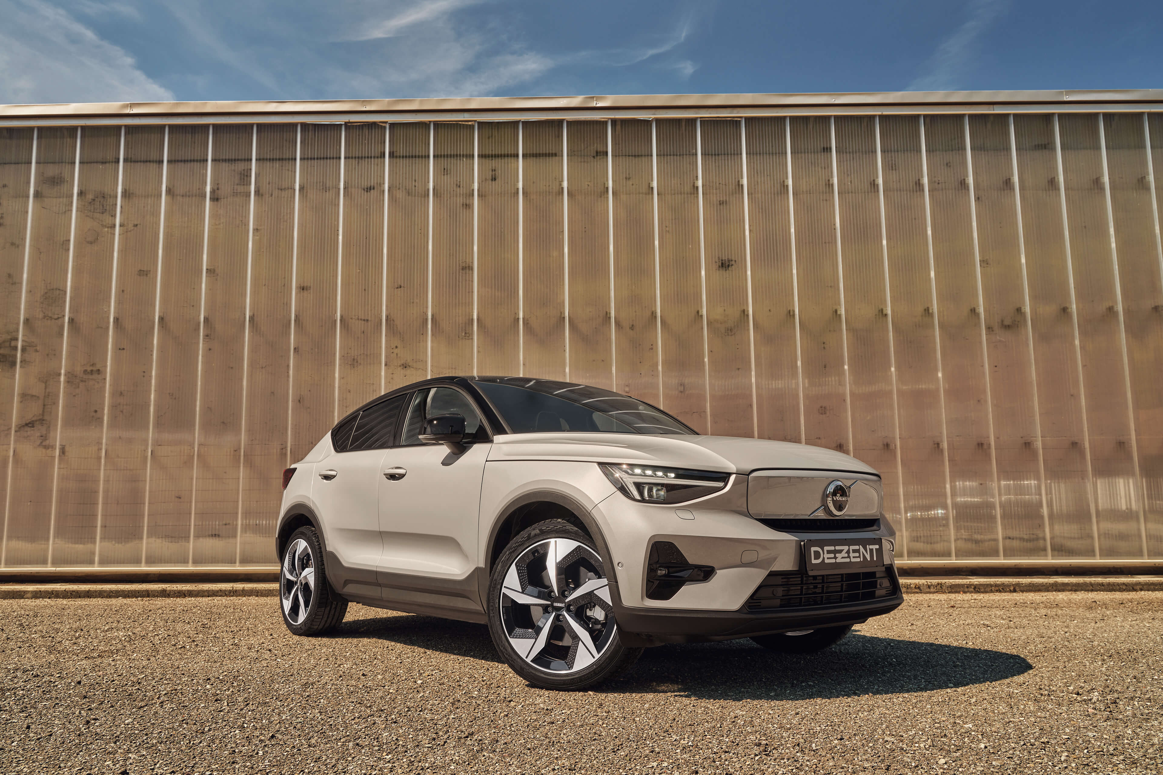 DEZENT AO dark Volvo C40 Front