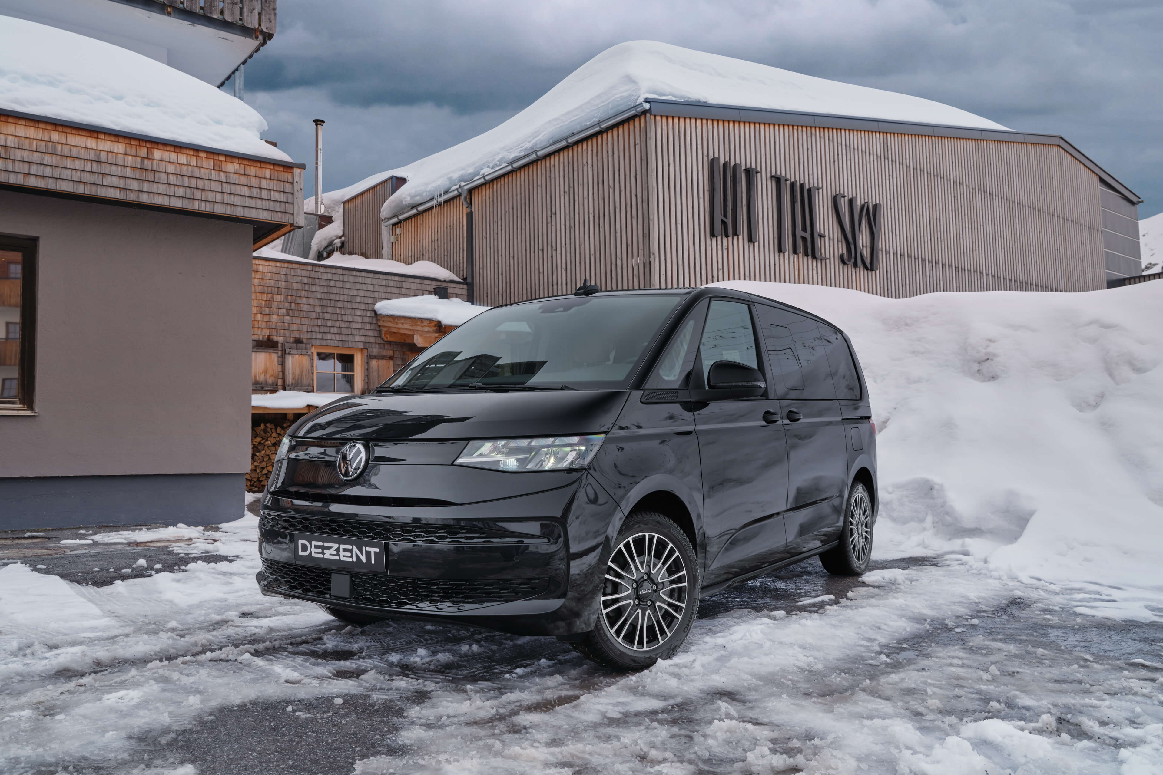 DEZENT KE dark VW T7 Front