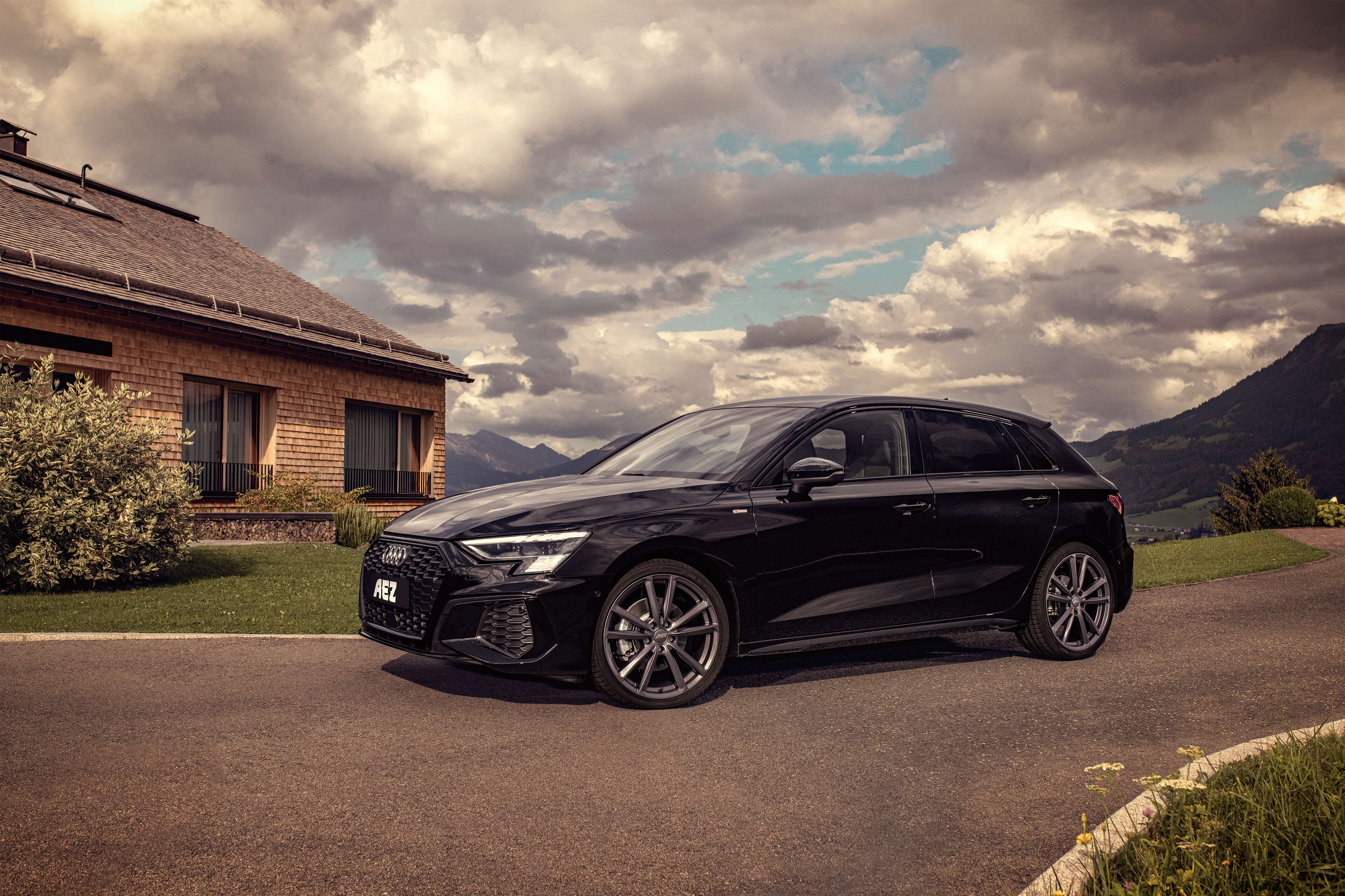 AEZ Tioga graphite  Audi A3s Seite