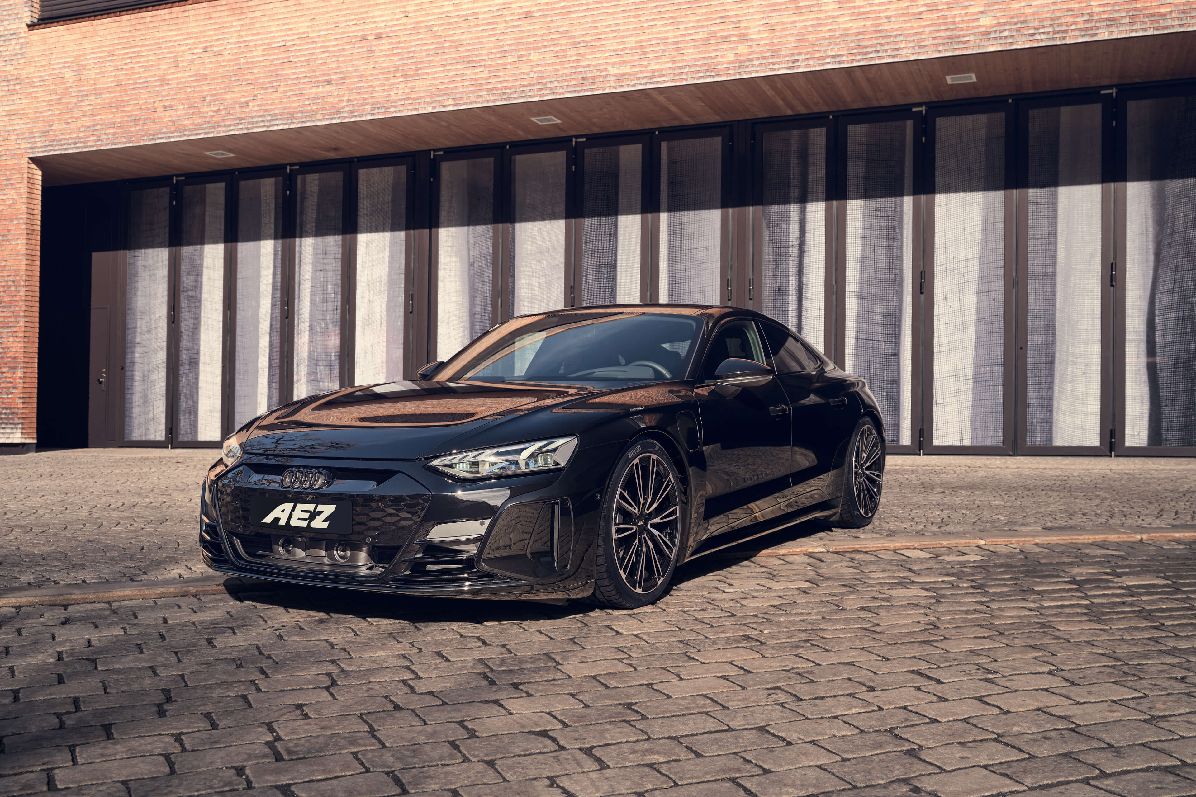 AEZ Alaska dark Audi e-Tron GT Front Winter