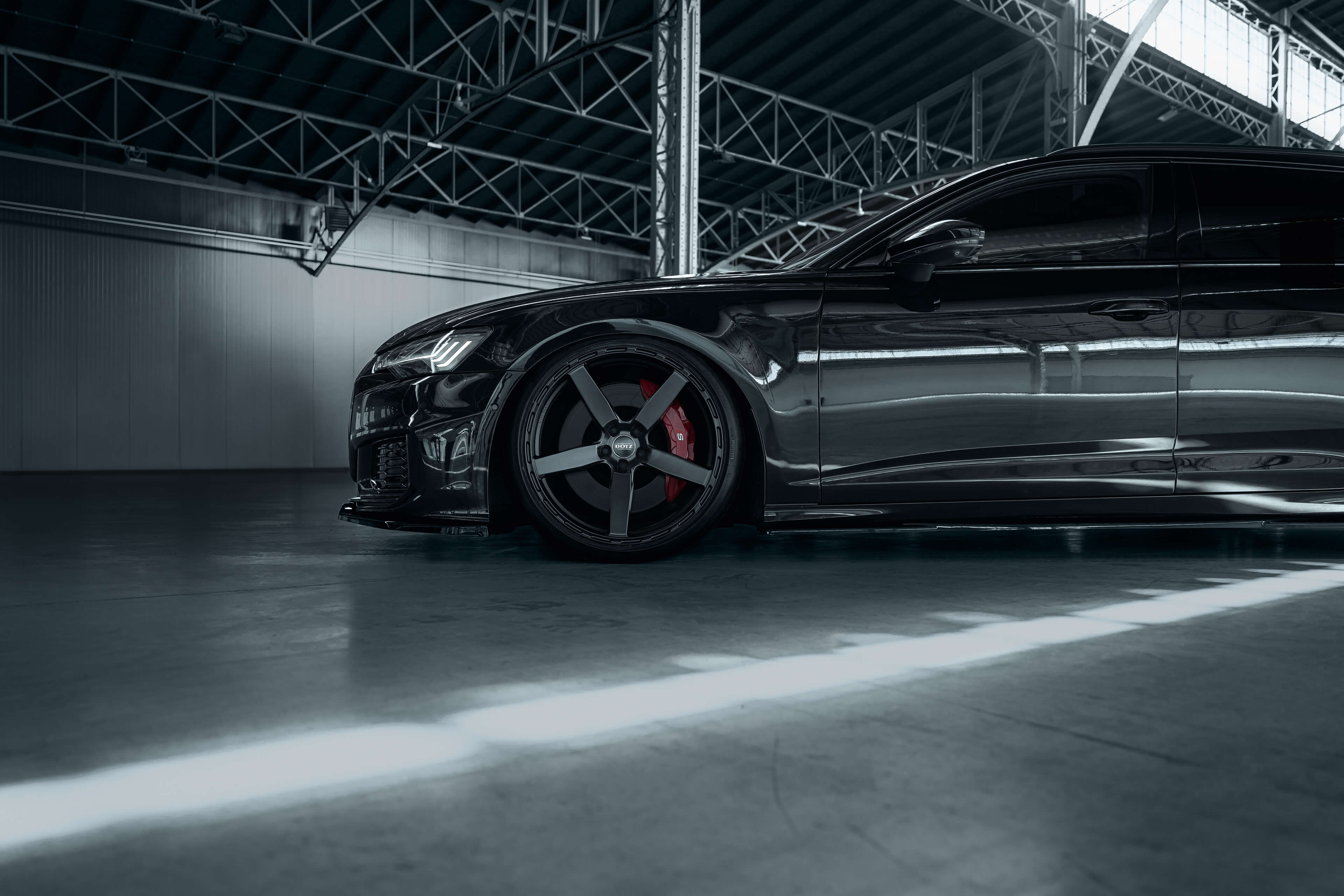 DOTZ MarinaBay black Audi A6 Seite