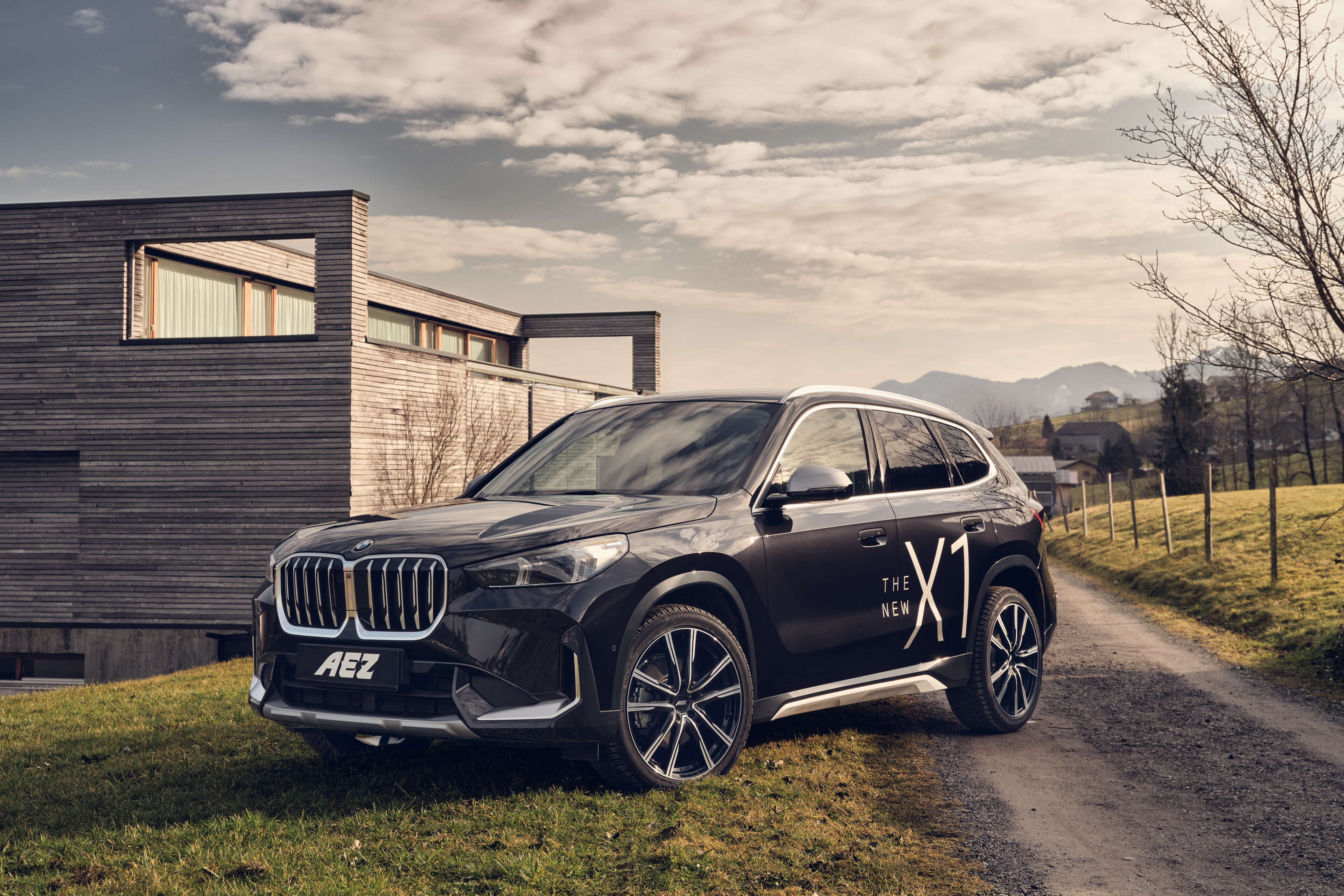 AEZ Montreal dark BMW X1 Frontal