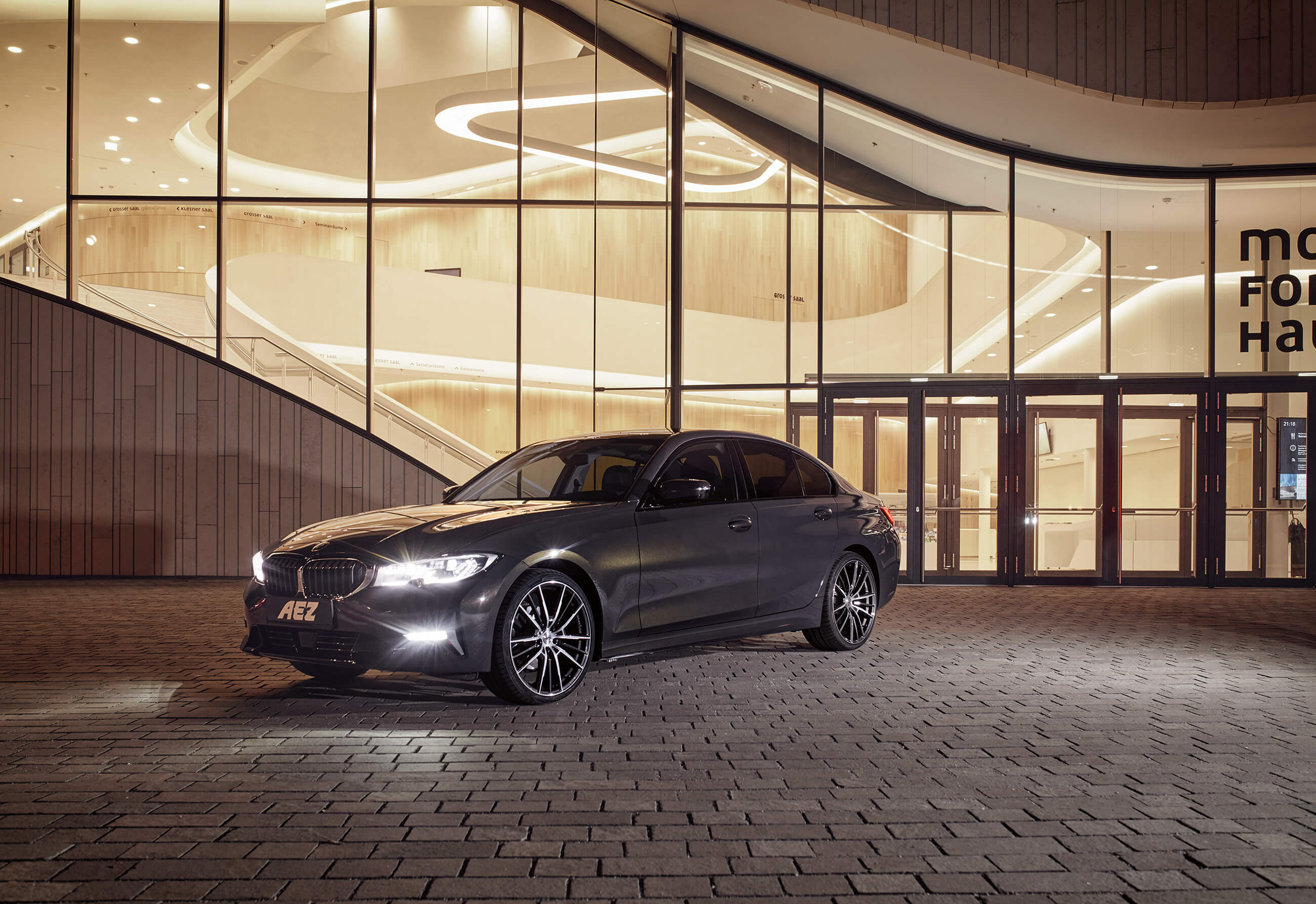 AEZ Kaiman dark BMW3 Frontal