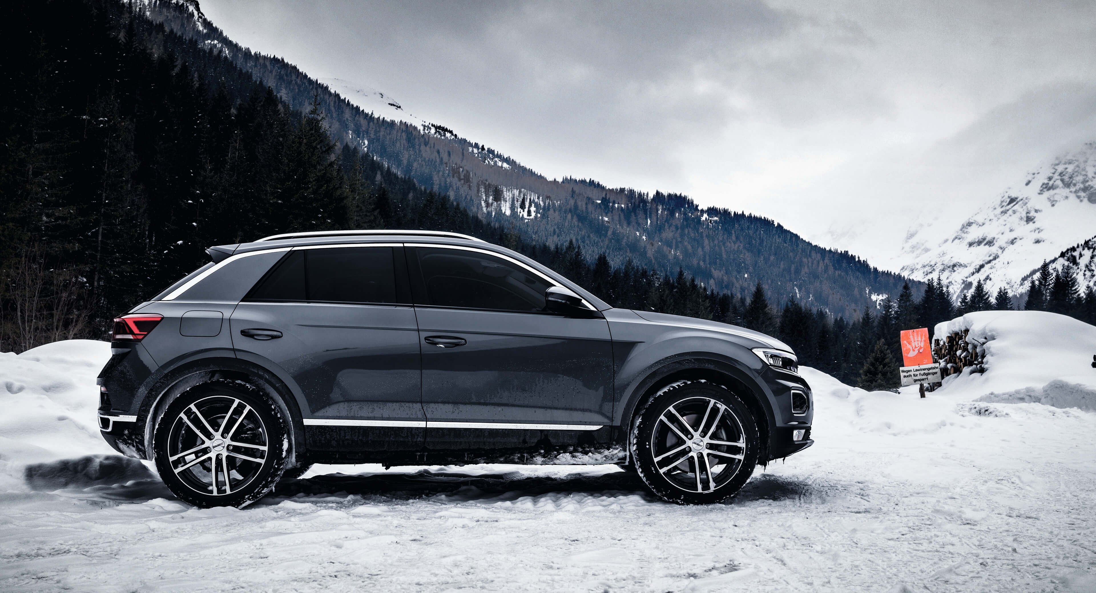 VW T-Roc DEZENT TZ dark Alufelge VW Golf, Passat, Tiguan, Skoda Karoq Kodiaq 