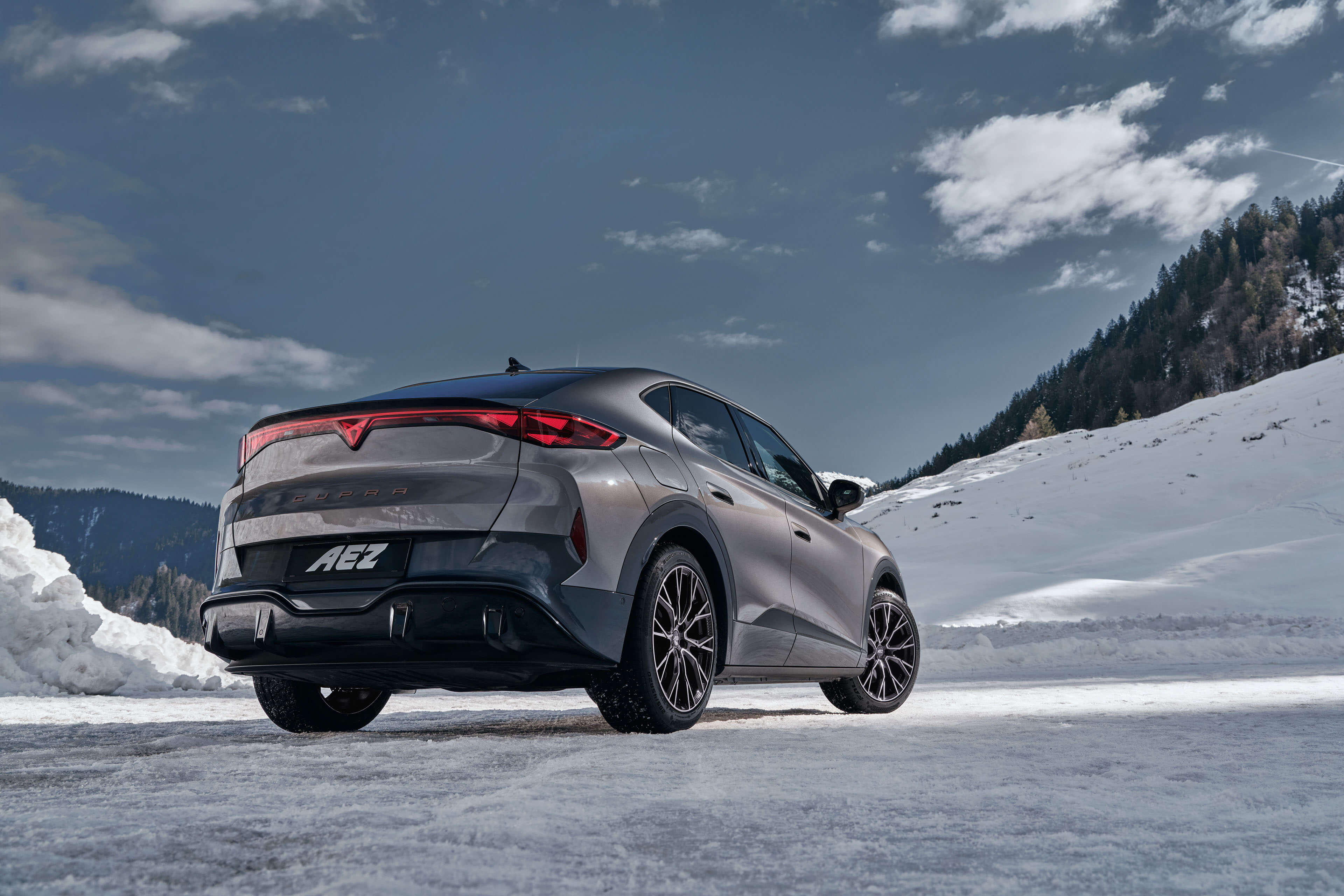 AEZ Toronto Dark Gallery 1 Gallery