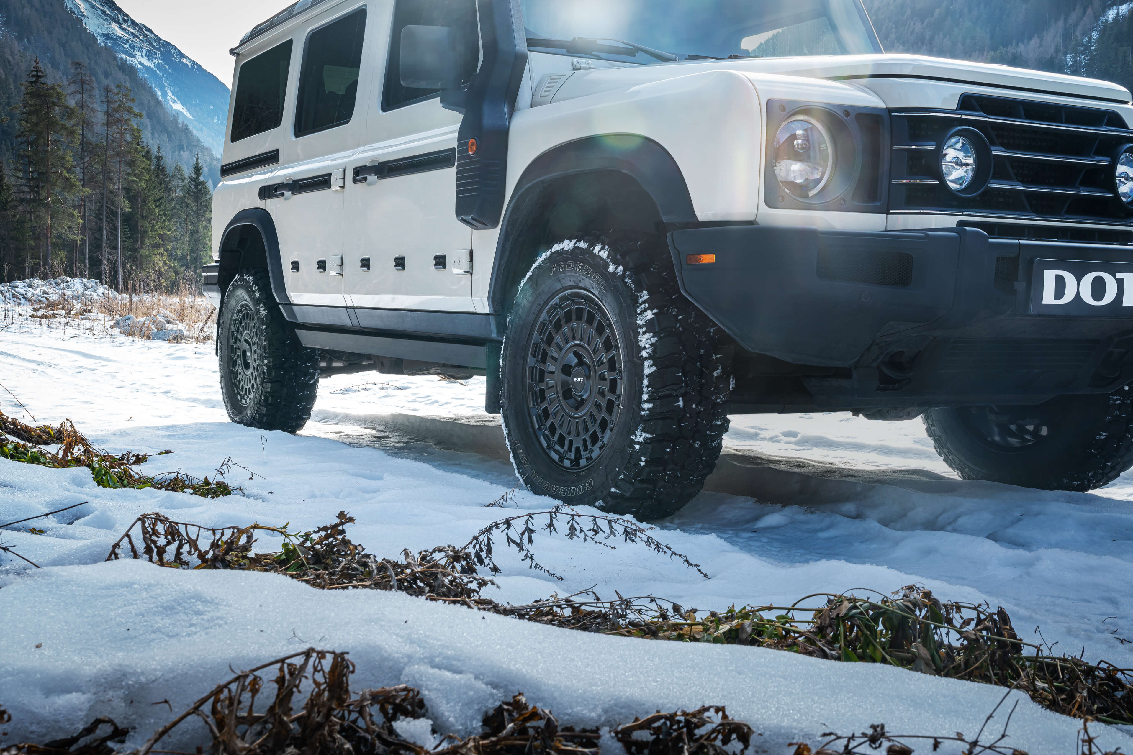 DOTZ 4x4 Talara black Ineos Grenadier front